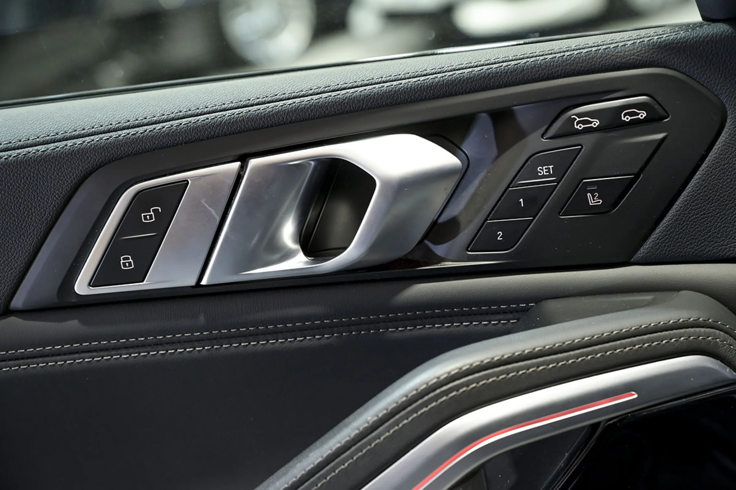 BMW X6 xDrive40i - Foto 24