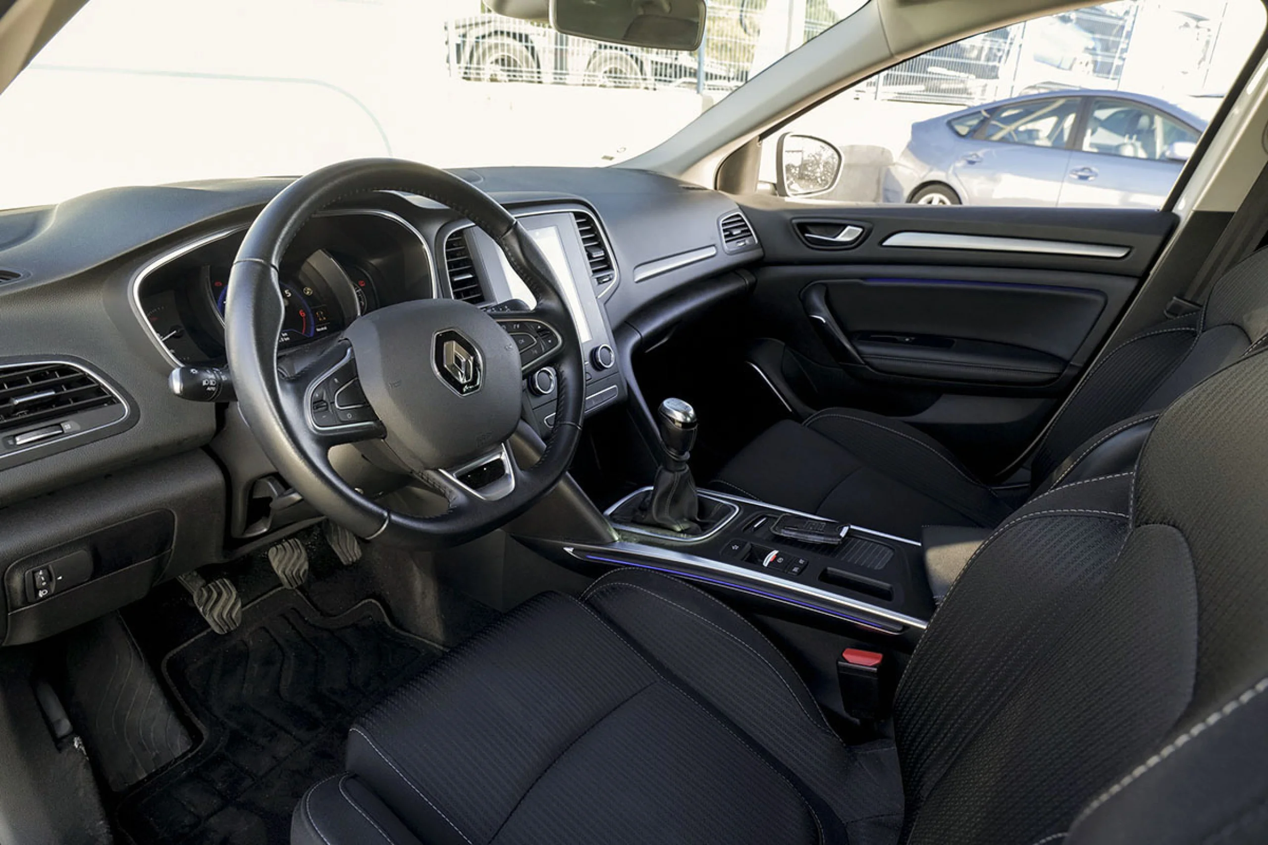 Renault Megane Mégane Zen TCe 103 kW 140CV GPF - Foto 4