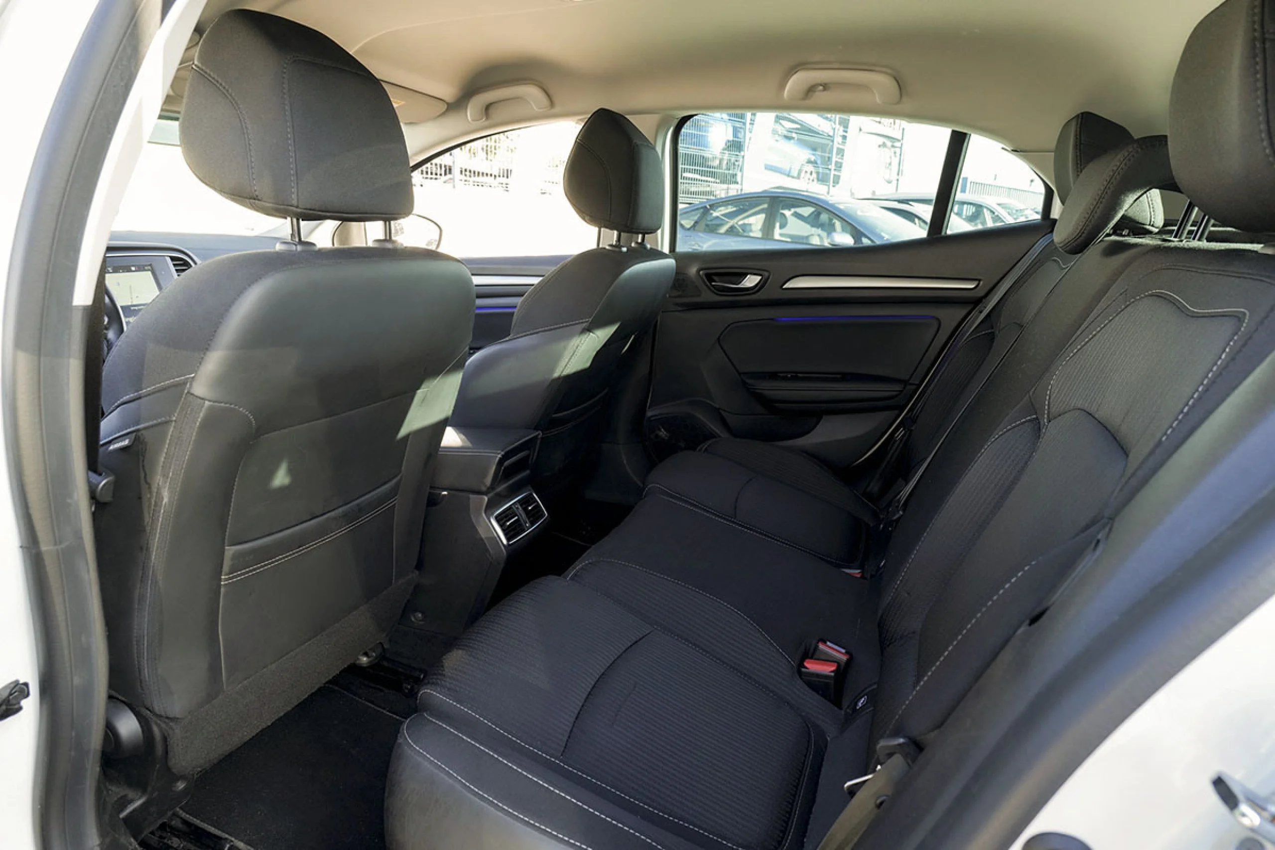 Renault Megane Mégane Zen TCe 103 kW 140CV GPF - Foto 13