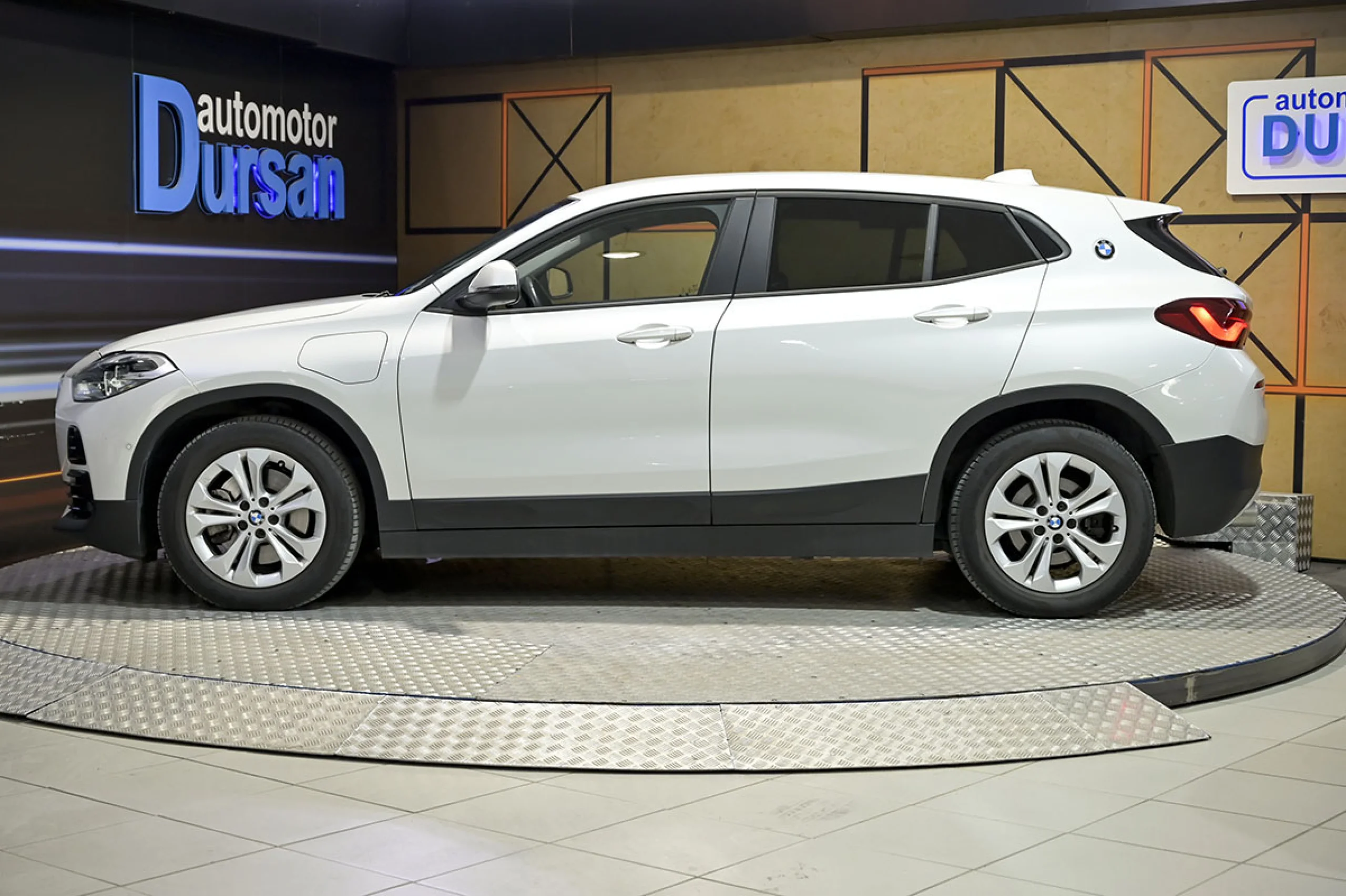 BMW X2 xDrive25e Auto - Foto 8