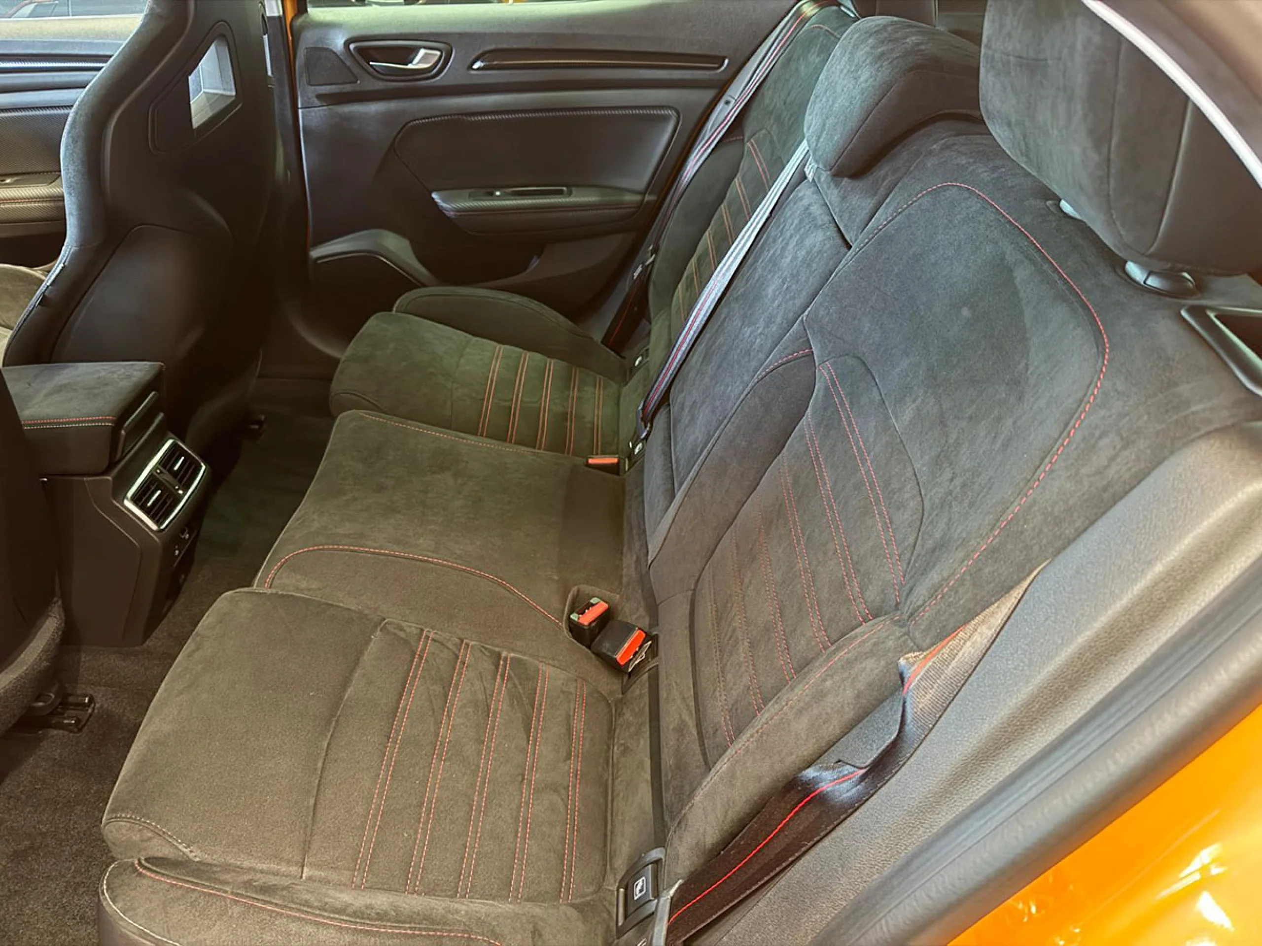 Renault Megane Mégane RS Trophy TCe 221 kW 300CV EDC GPF - Foto 8