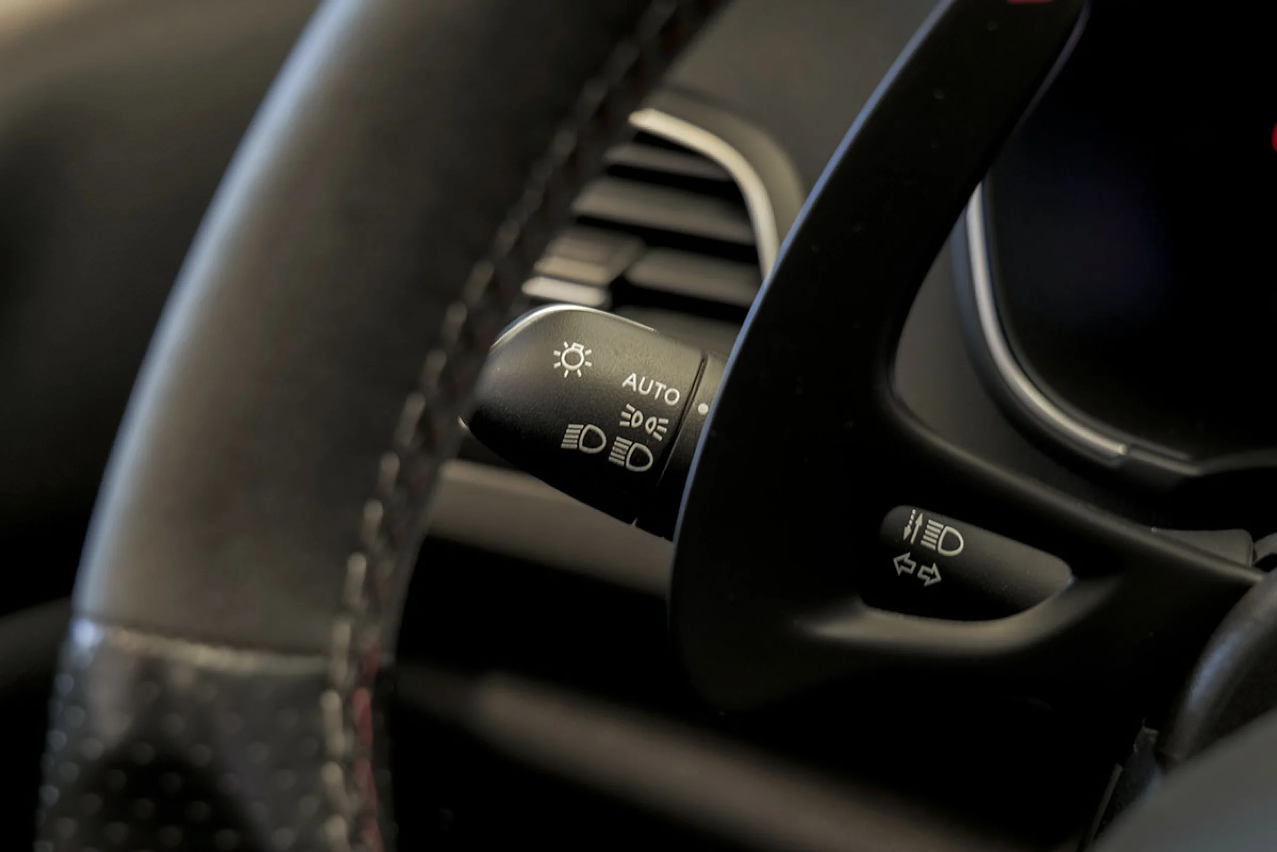 Renault Megane Mégane RS Trophy TCe 221 kW 300CV EDC GPF - Foto 26