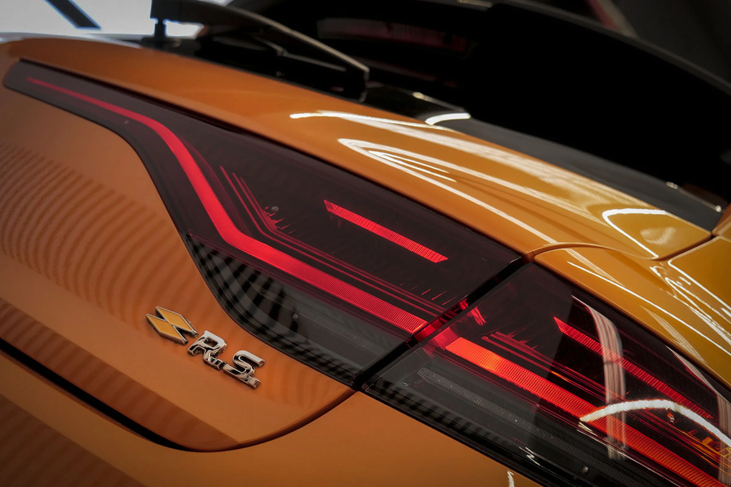 Renault Megane Mégane RS Trophy TCe 221 kW 300CV EDC GPF - Foto 21