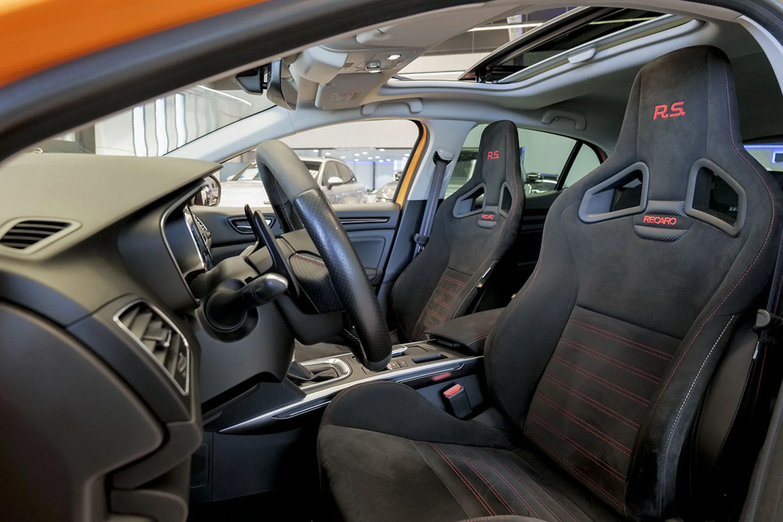 Renault Megane Mégane RS Trophy TCe 221 kW 300CV EDC GPF - Foto 25