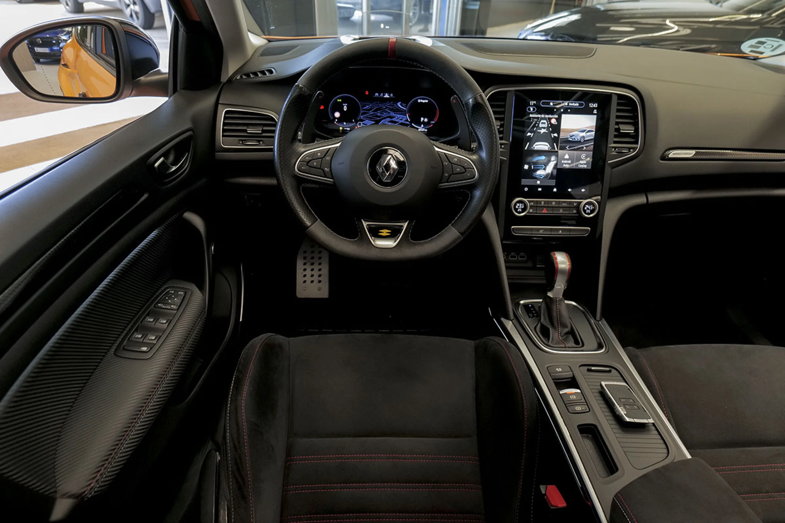 Renault Megane Mégane RS Trophy TCe 221 kW 300CV EDC GPF - Foto 35