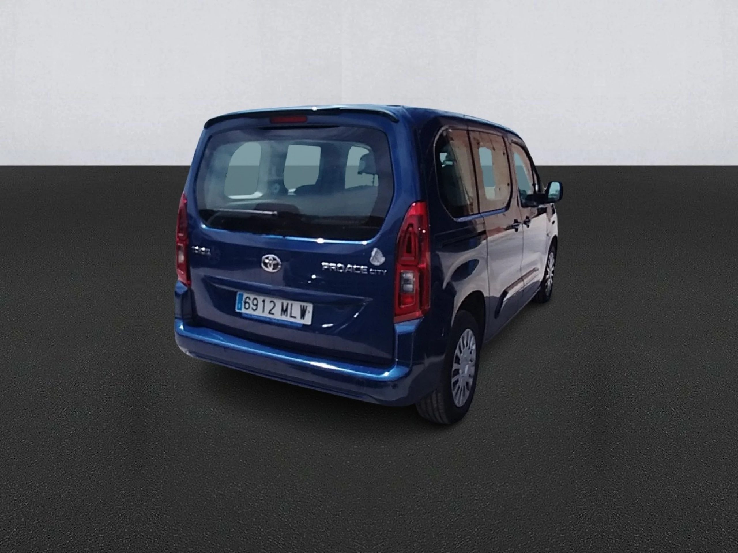 Toyota Proace City Verso 1.5D 96kW (130CV) 8AT VX L1 - Foto 4