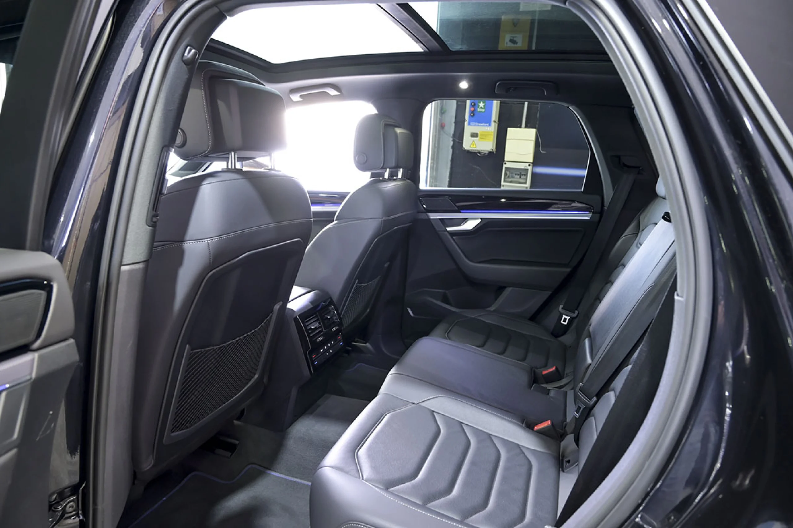 Volkswagen Touareg R 3.0 V6 TSI 340kW Tip 4M - Foto 16