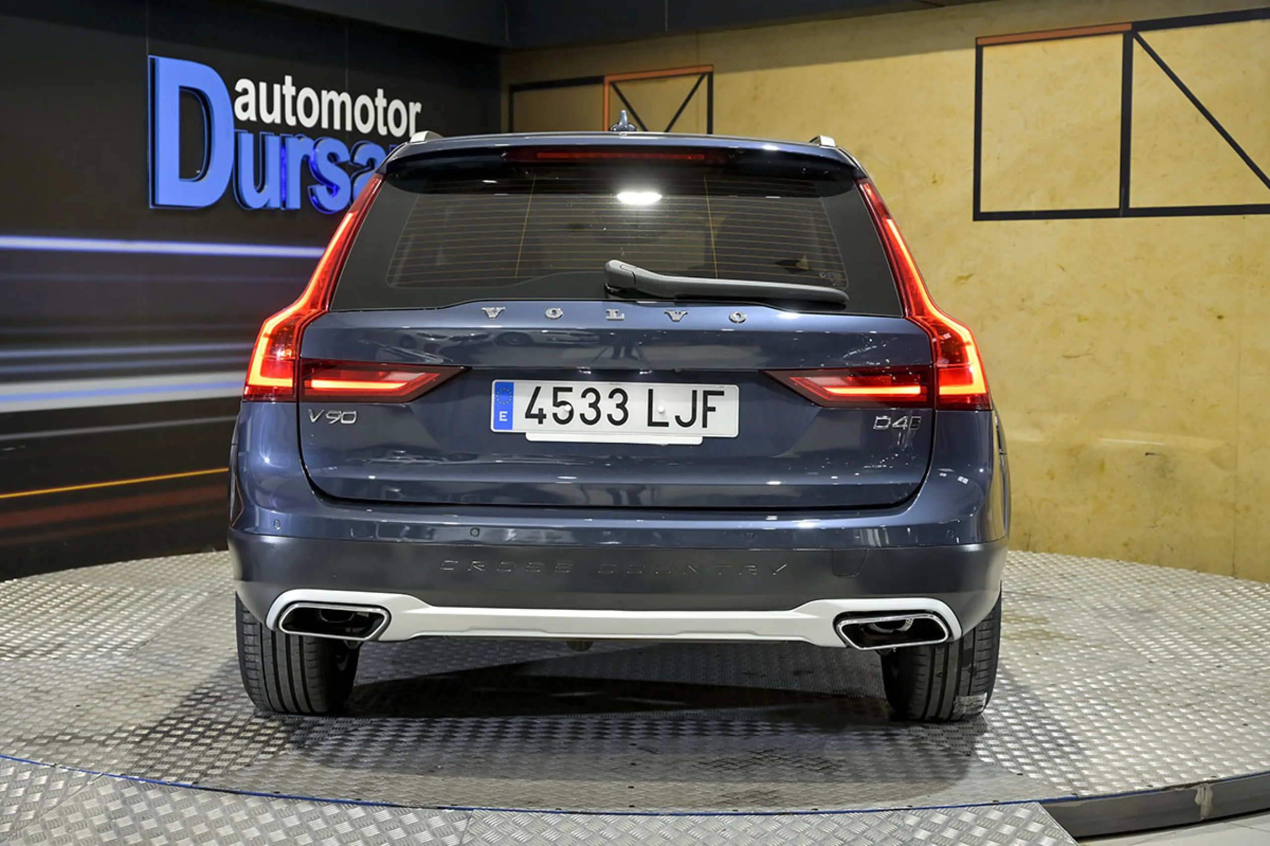 Volvo V90 Cross Country 2.0 D4 AWD Auto - Foto 11