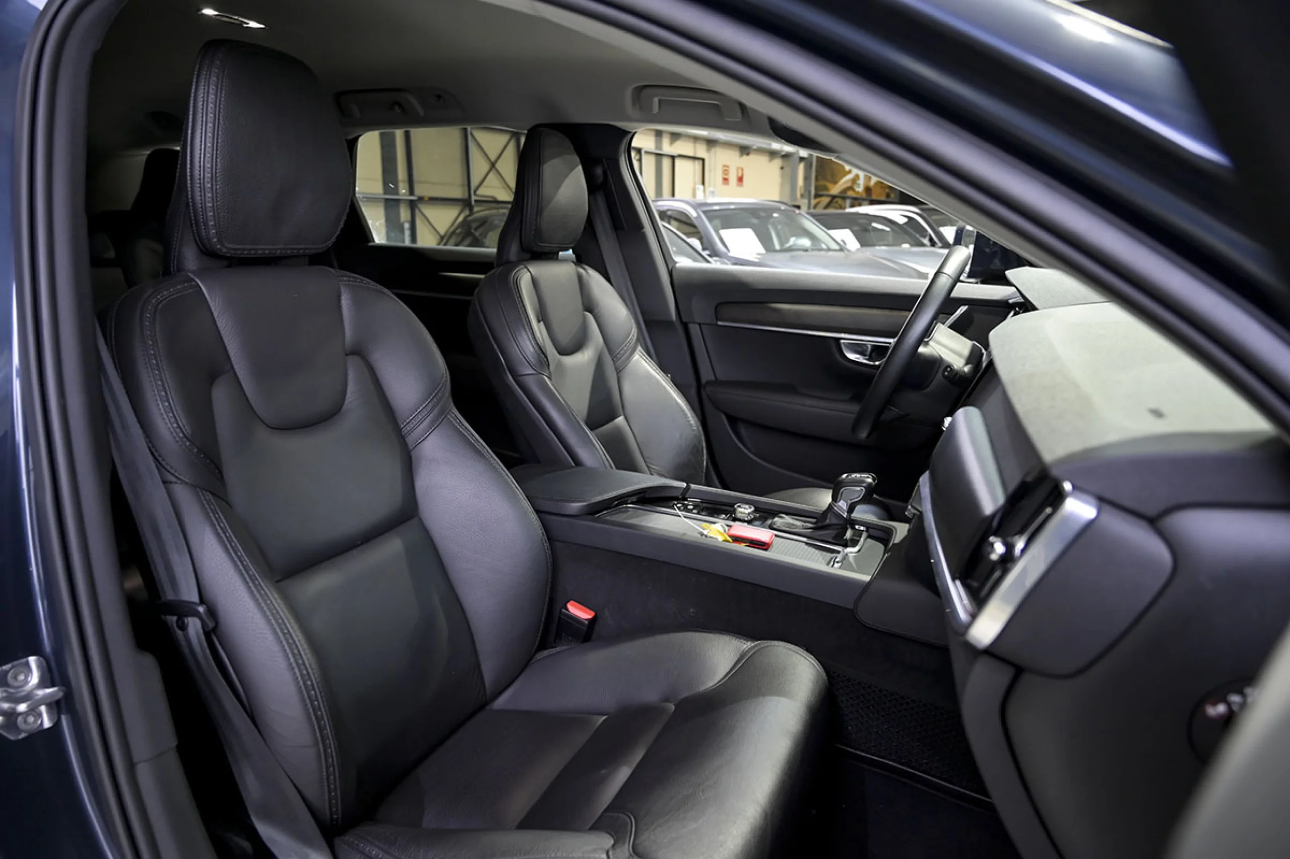 Volvo V90 Cross Country 2.0 D4 AWD Auto - Foto 30