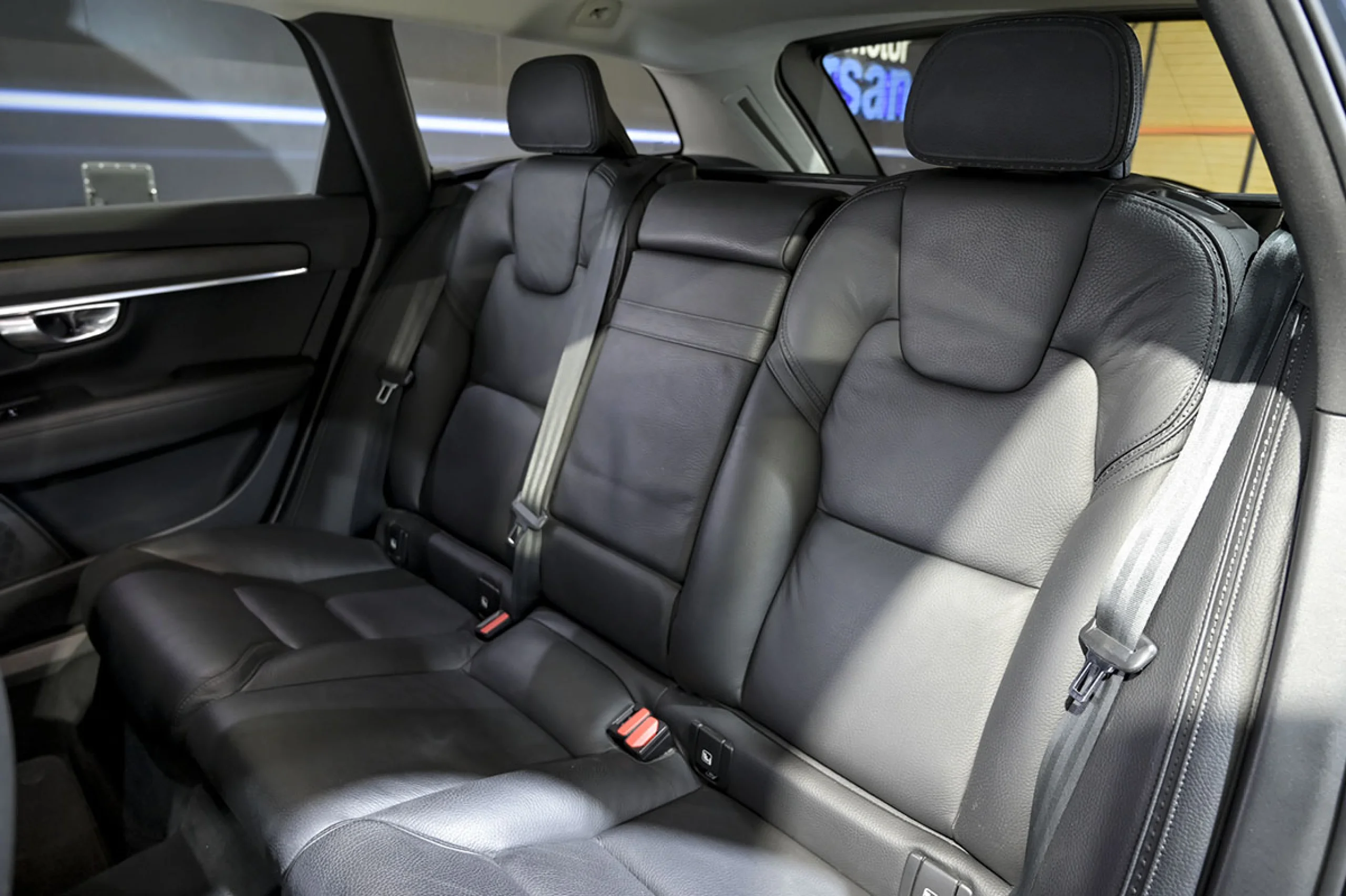 Volvo V90 Cross Country 2.0 D4 AWD Auto - Foto 16