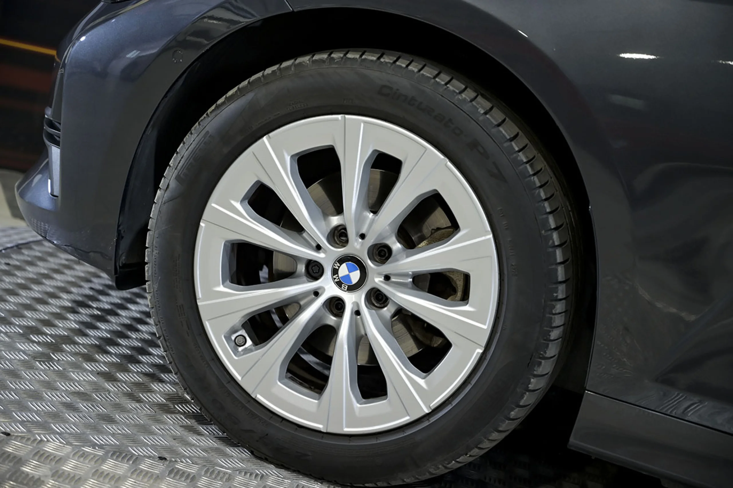 BMW 320 Serie 3 320d Auto.Touring - Foto 14