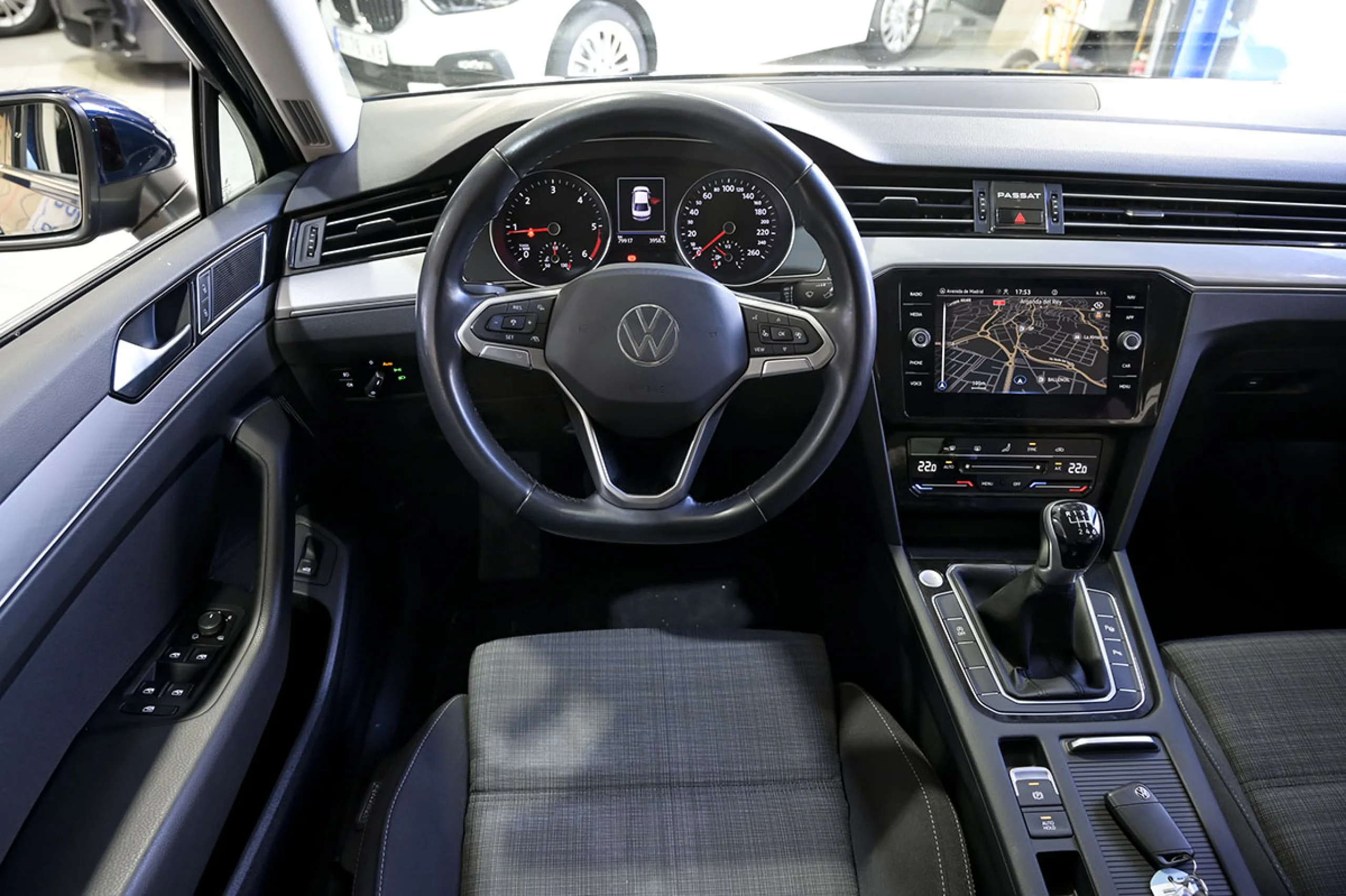 Volkswagen Passat Executive 2.0 TDI 110kW 150CV - Foto 30