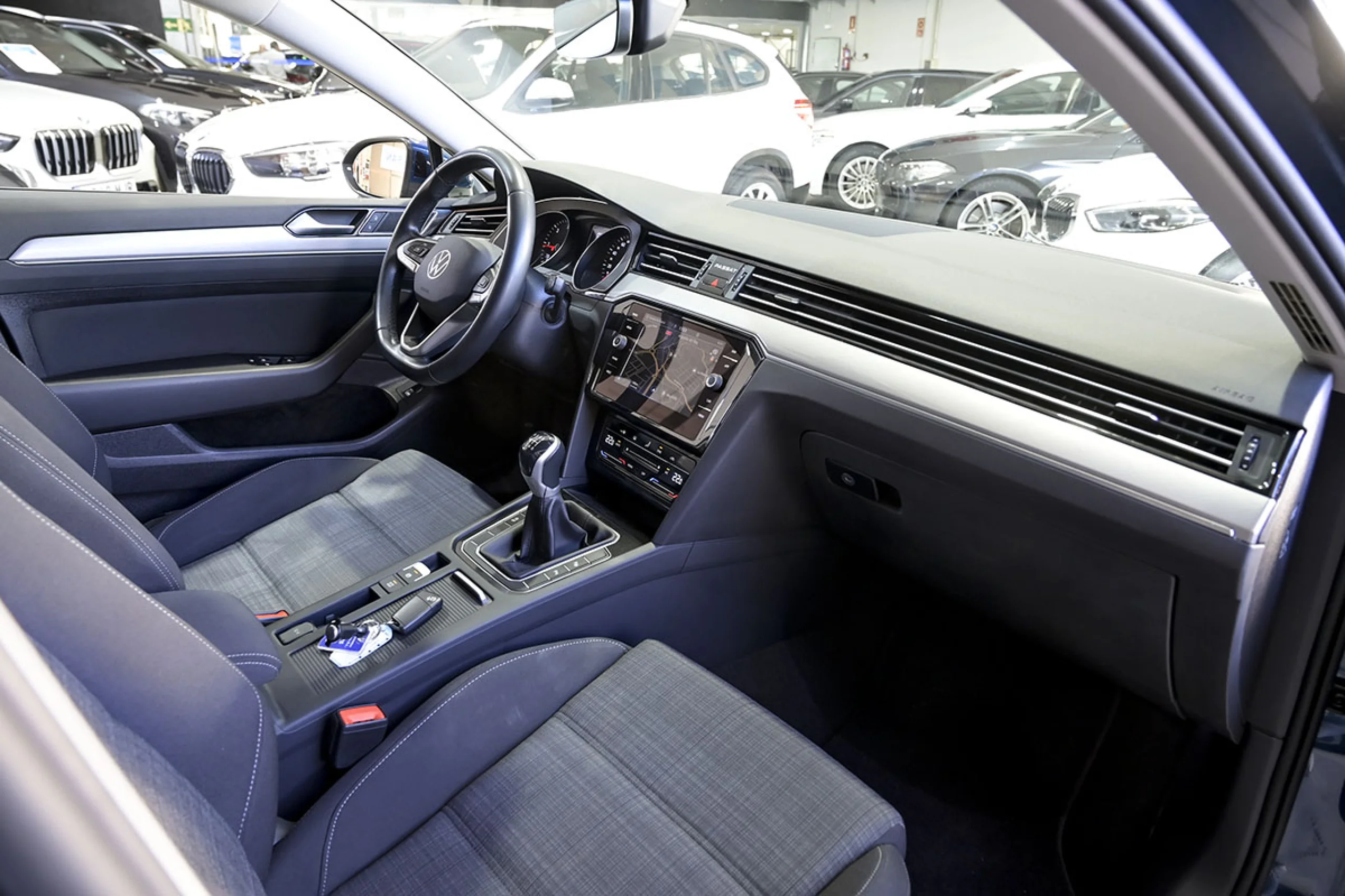 Volkswagen Passat Executive 2.0 TDI 110kW 150CV - Foto 32