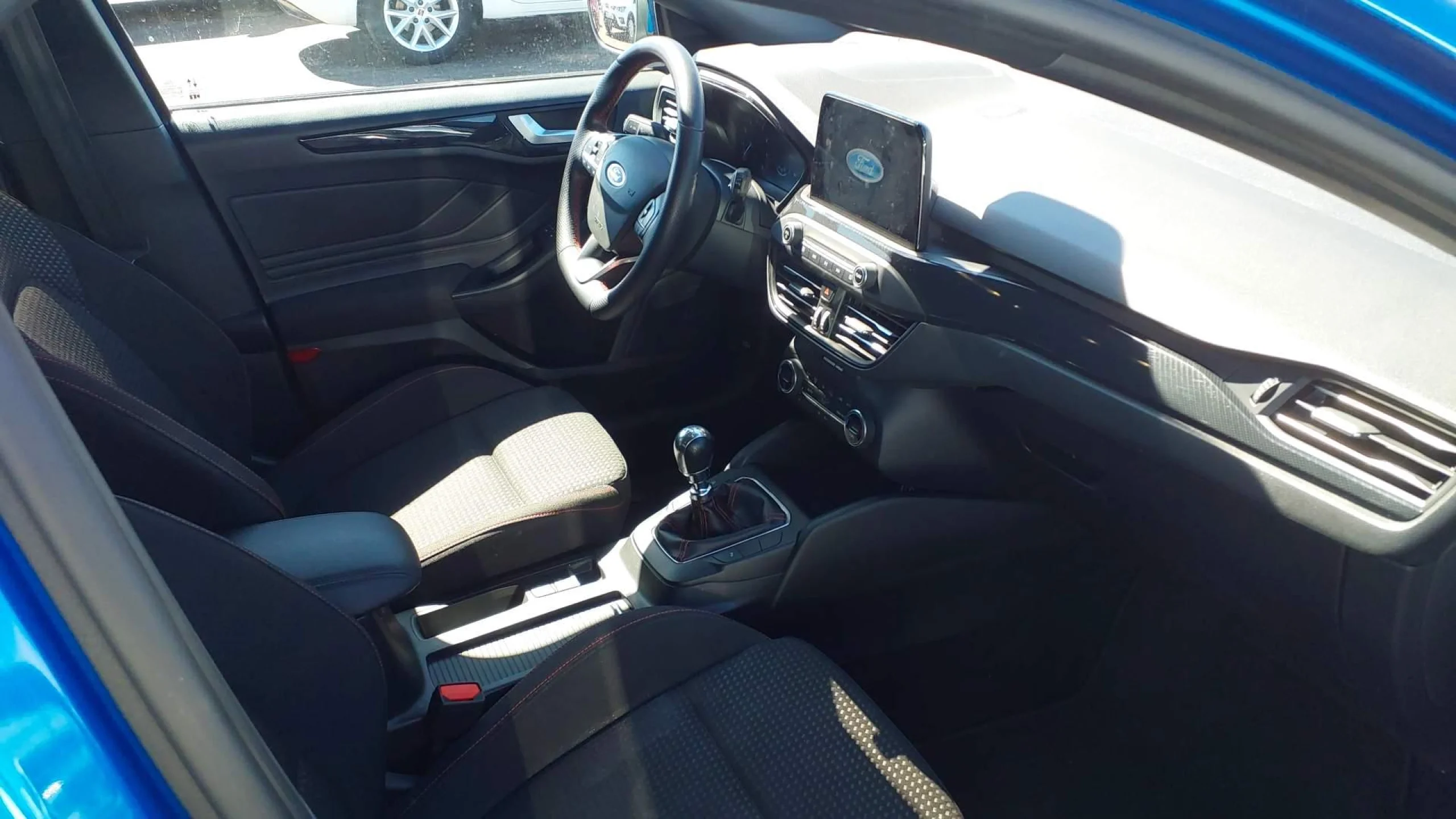 Ford Focus 1.0 Ecoboost MHEV 92kW ST-Line - Foto 5