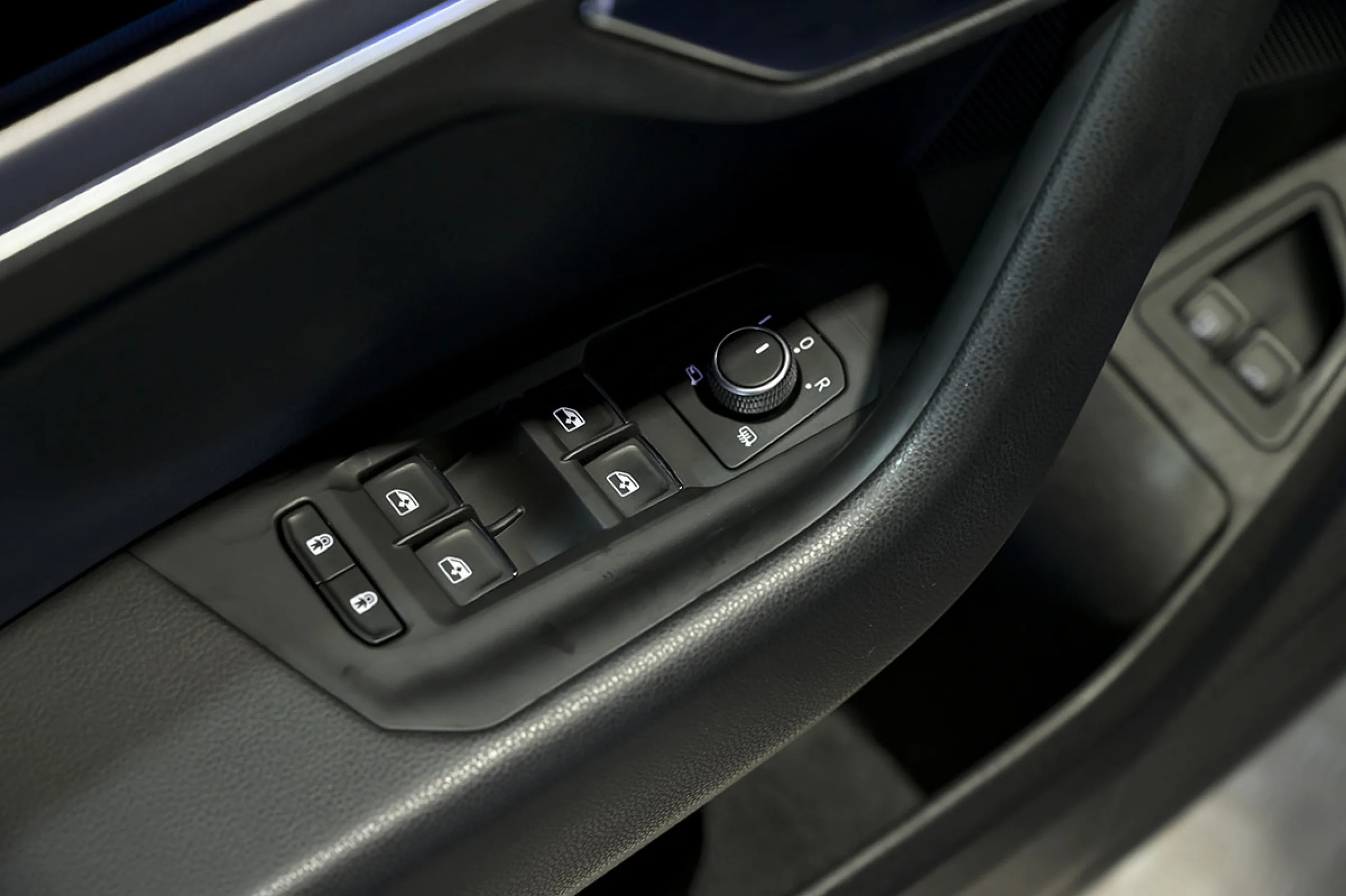 Volkswagen Touareg R 3.0 V6 TSI 340kW Tip 4M - Foto 23