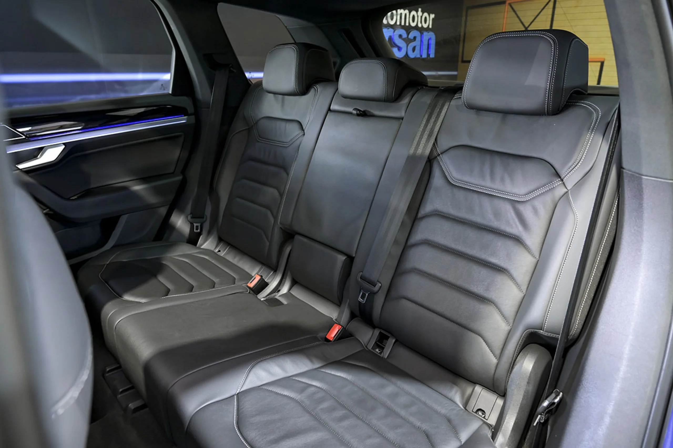 Volkswagen Touareg R 3.0 V6 TSI 340kW Tip 4M - Foto 16