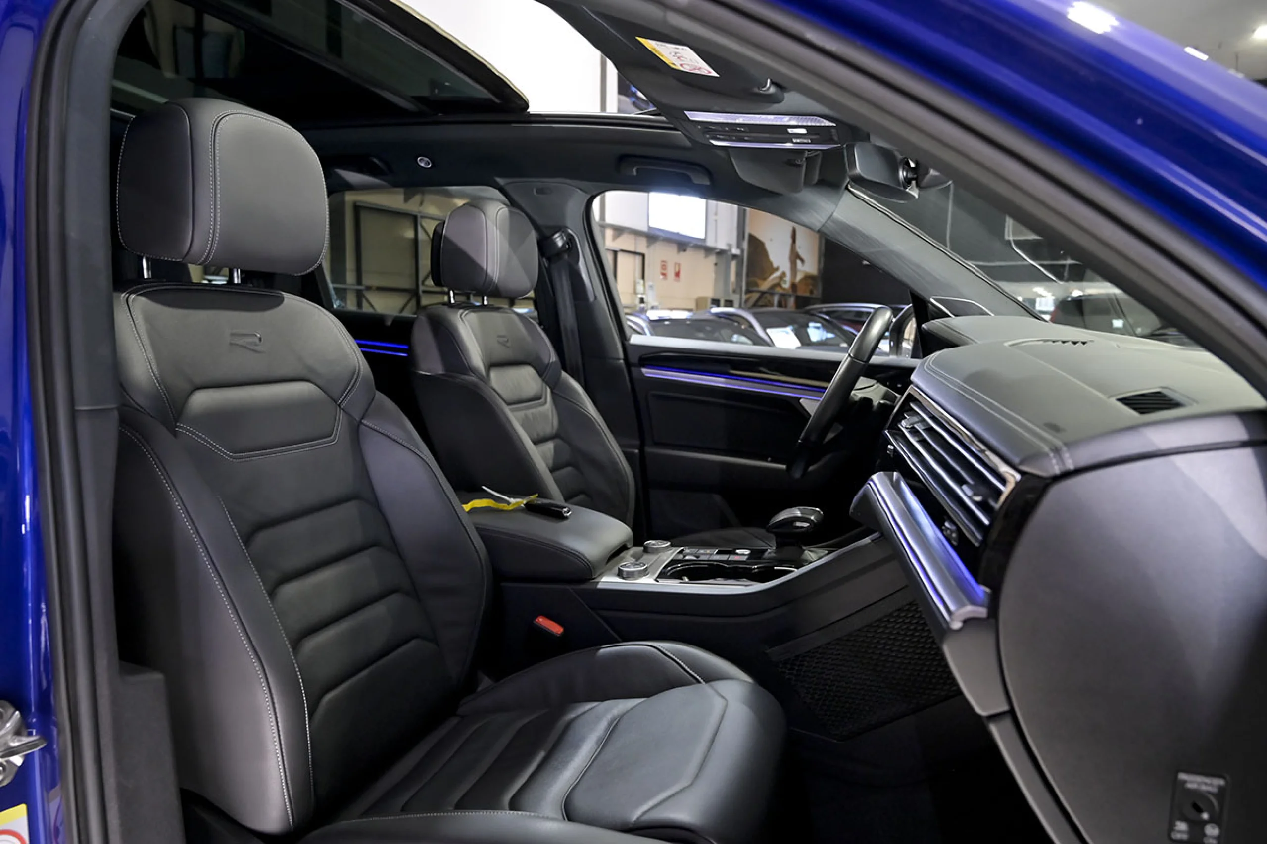 Volkswagen Touareg R 3.0 V6 TSI 340kW Tip 4M - Foto 37