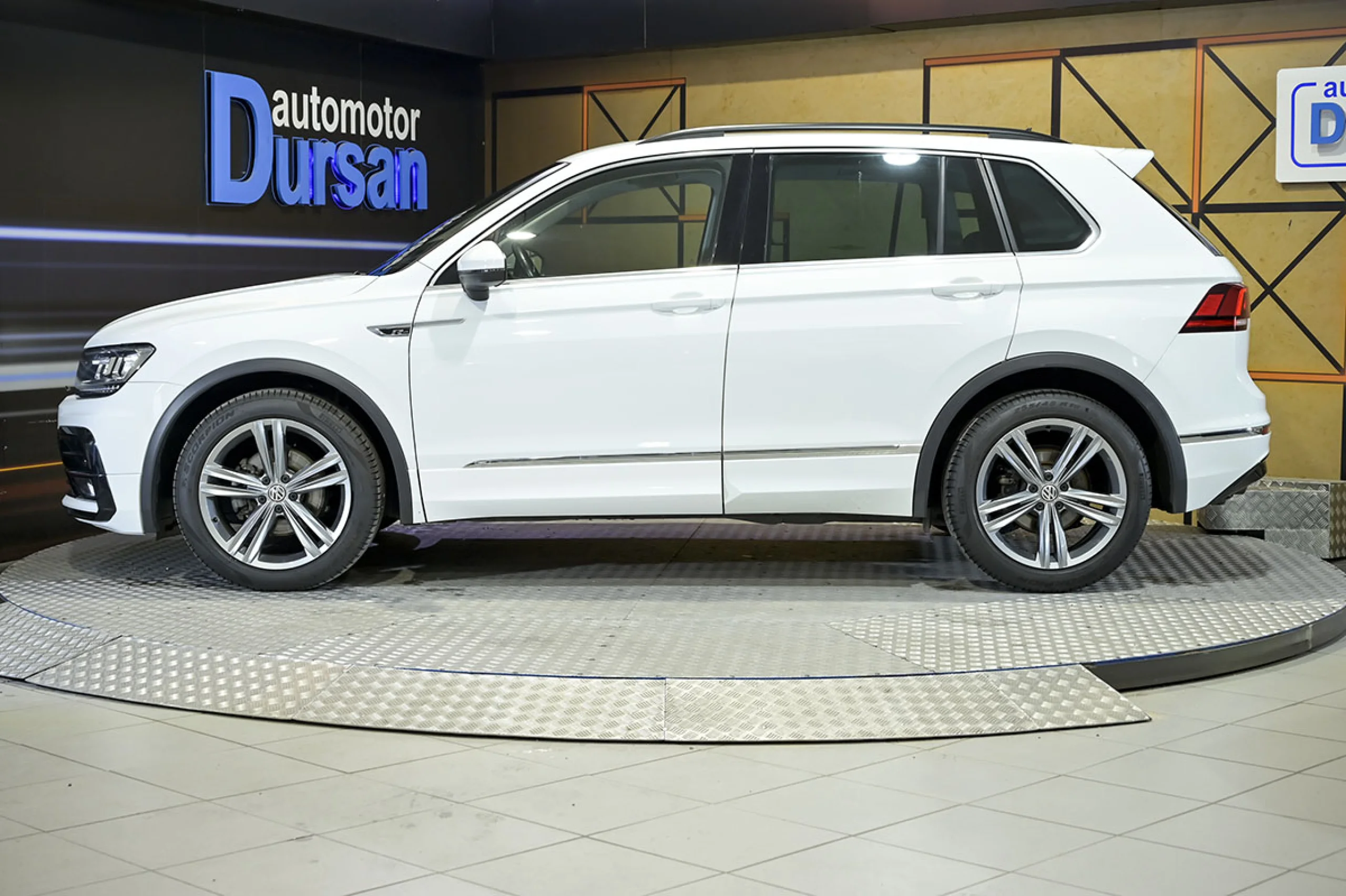 Volkswagen Tiguan Advance 2.0 TDI 110kW 150CV DSG - Foto 19