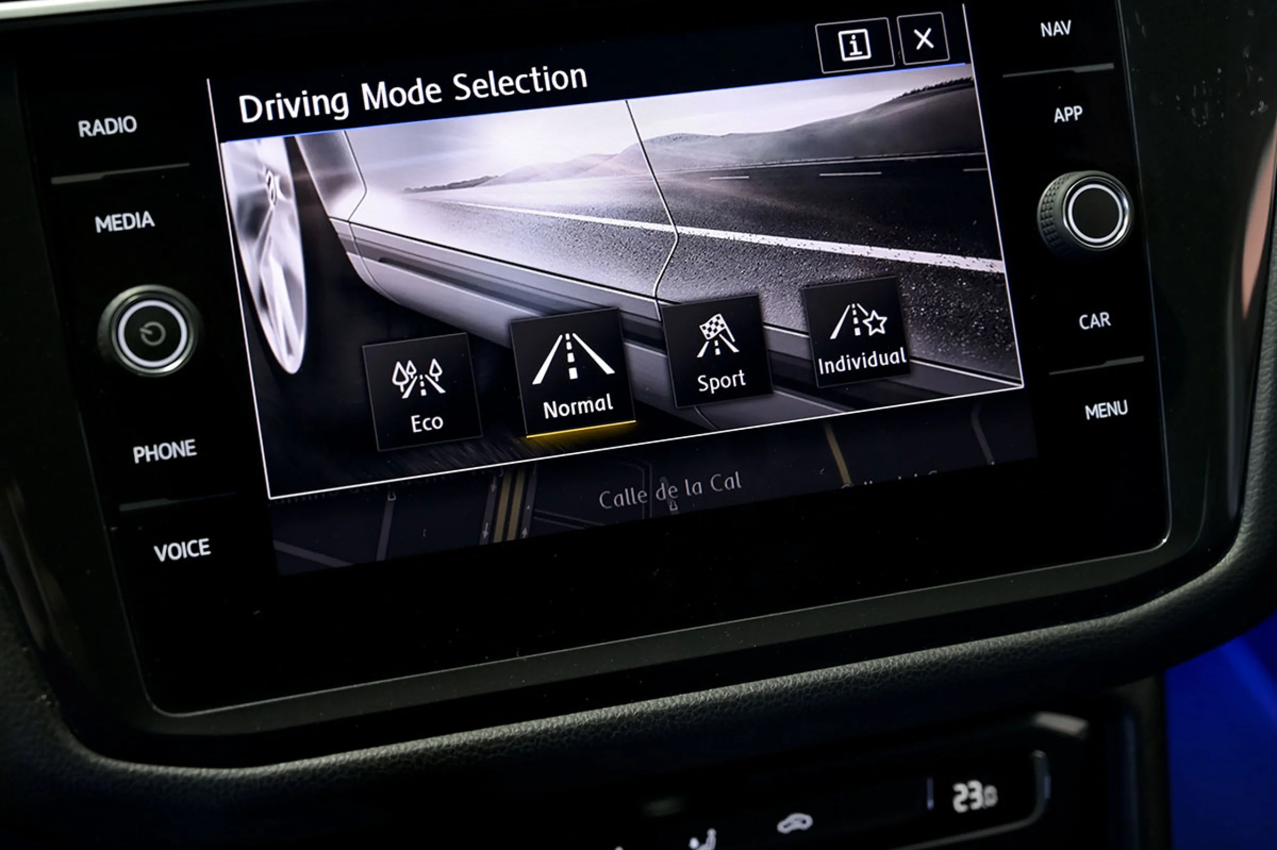 Volkswagen Tiguan Advance 2.0 TDI 110kW 150CV DSG - Foto 37