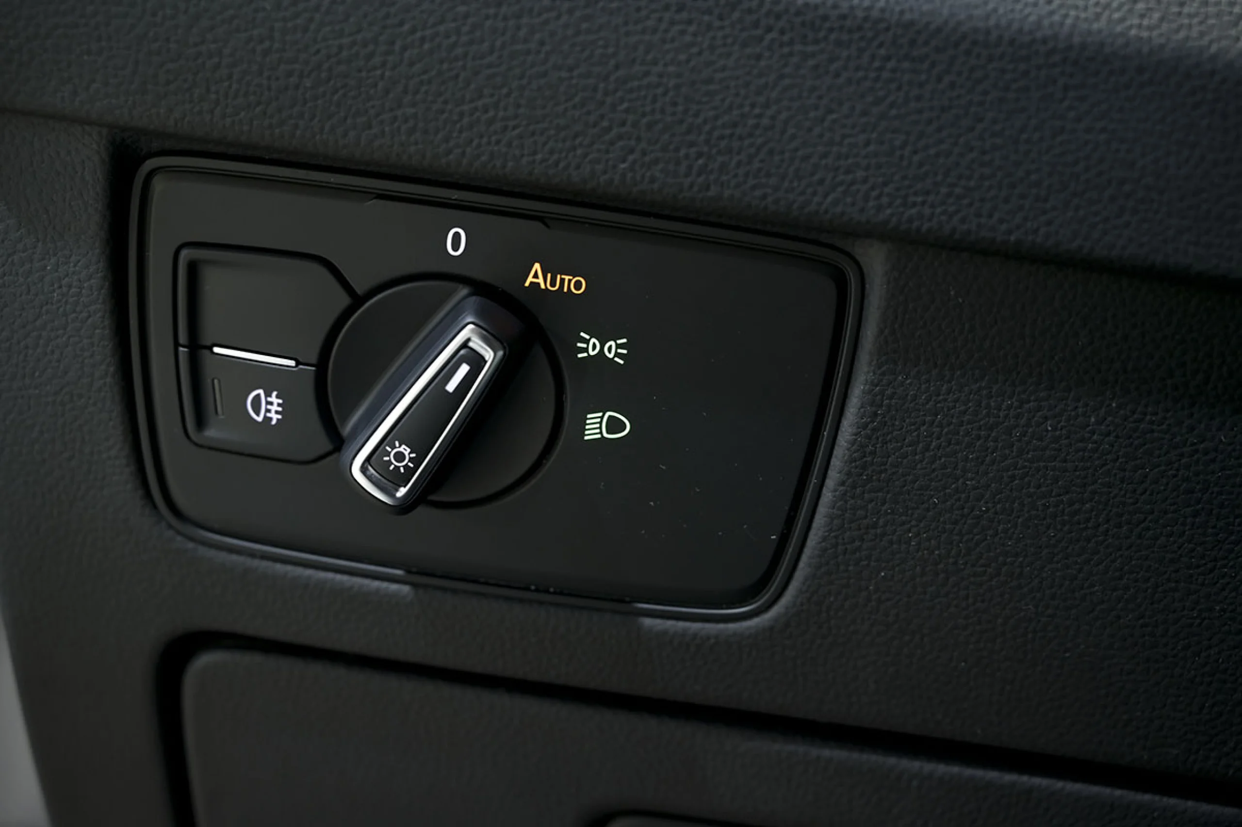 Volkswagen Arteon RLine 2.0 TDI 110kW 150CV DSG - Foto 23