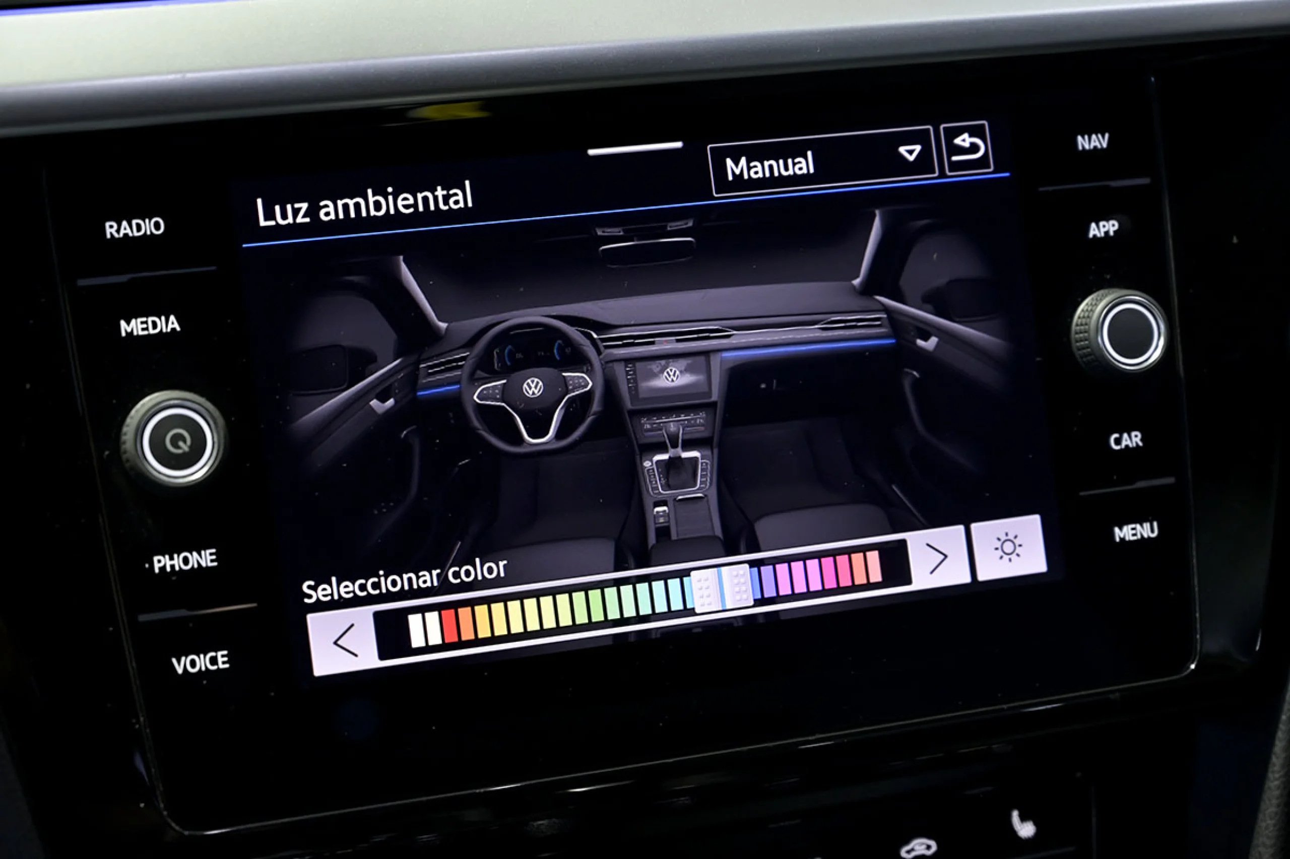 Volkswagen Arteon RLine 2.0 TDI 110kW 150CV DSG - Foto 29