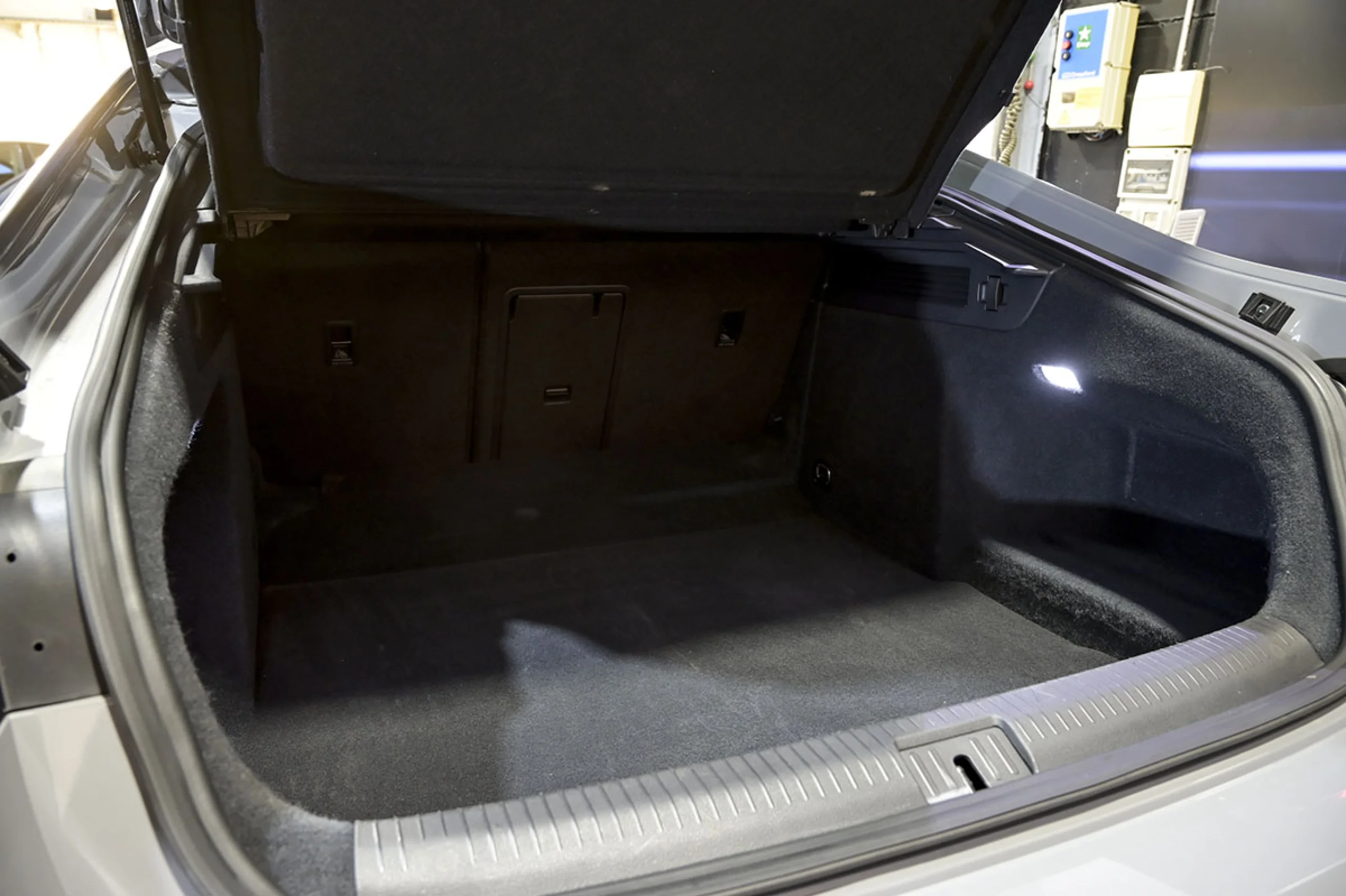 Volkswagen Arteon RLine 2.0 TDI 110kW 150CV DSG - Foto 12