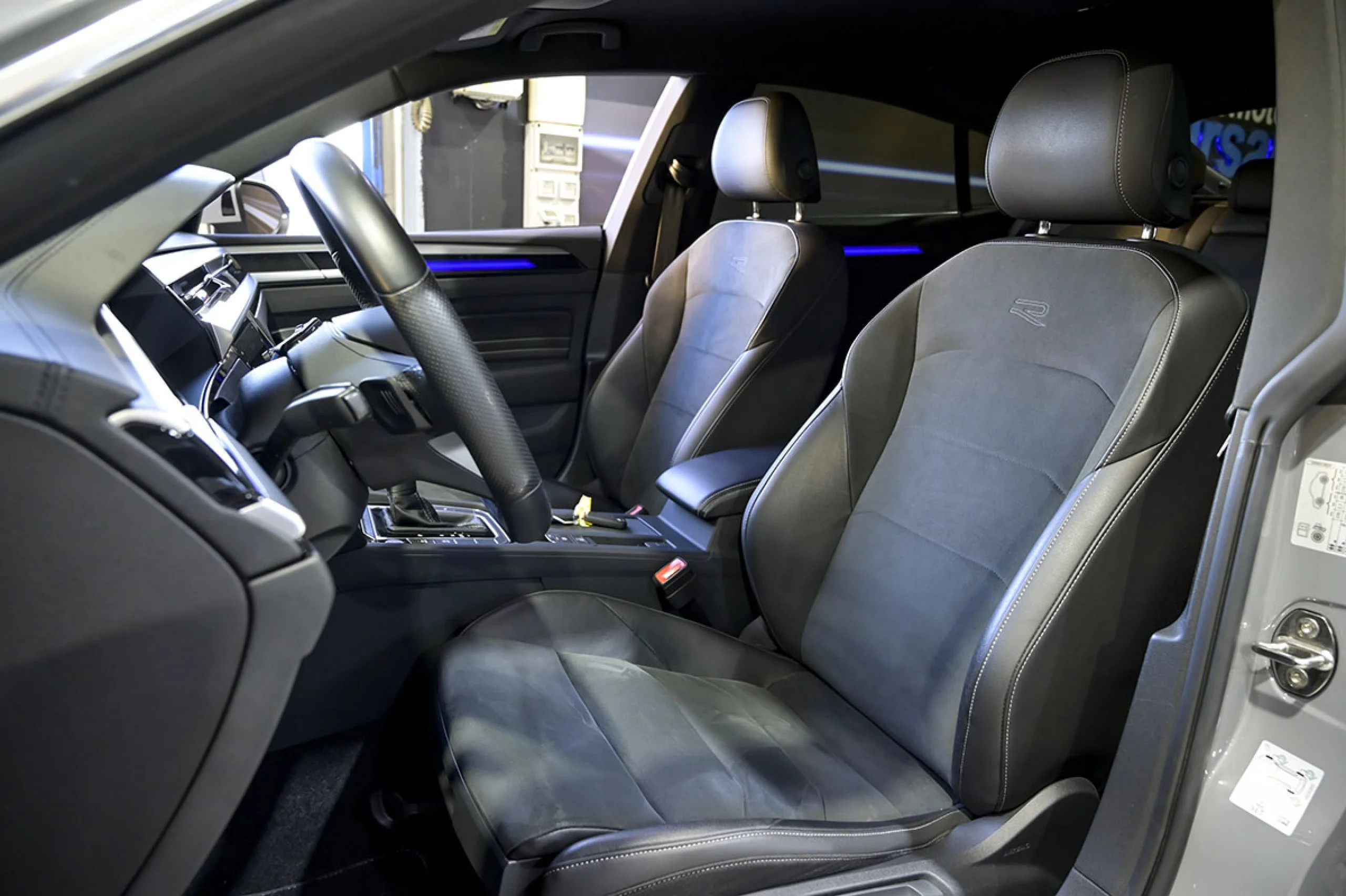 Volkswagen Arteon RLine 2.0 TDI 110kW 150CV DSG - Foto 9