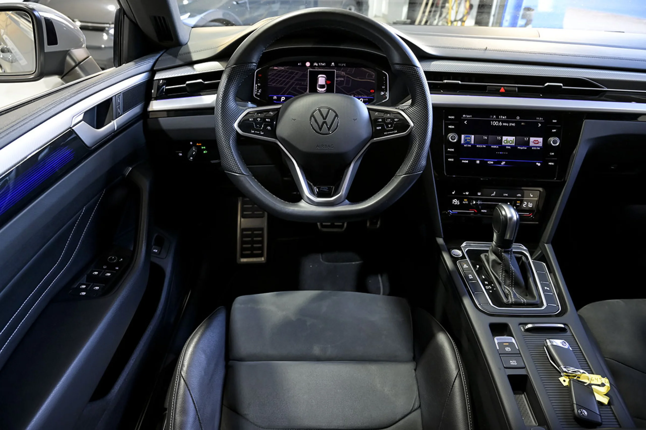 Volkswagen Arteon RLine 2.0 TDI 110kW 150CV DSG - Foto 34