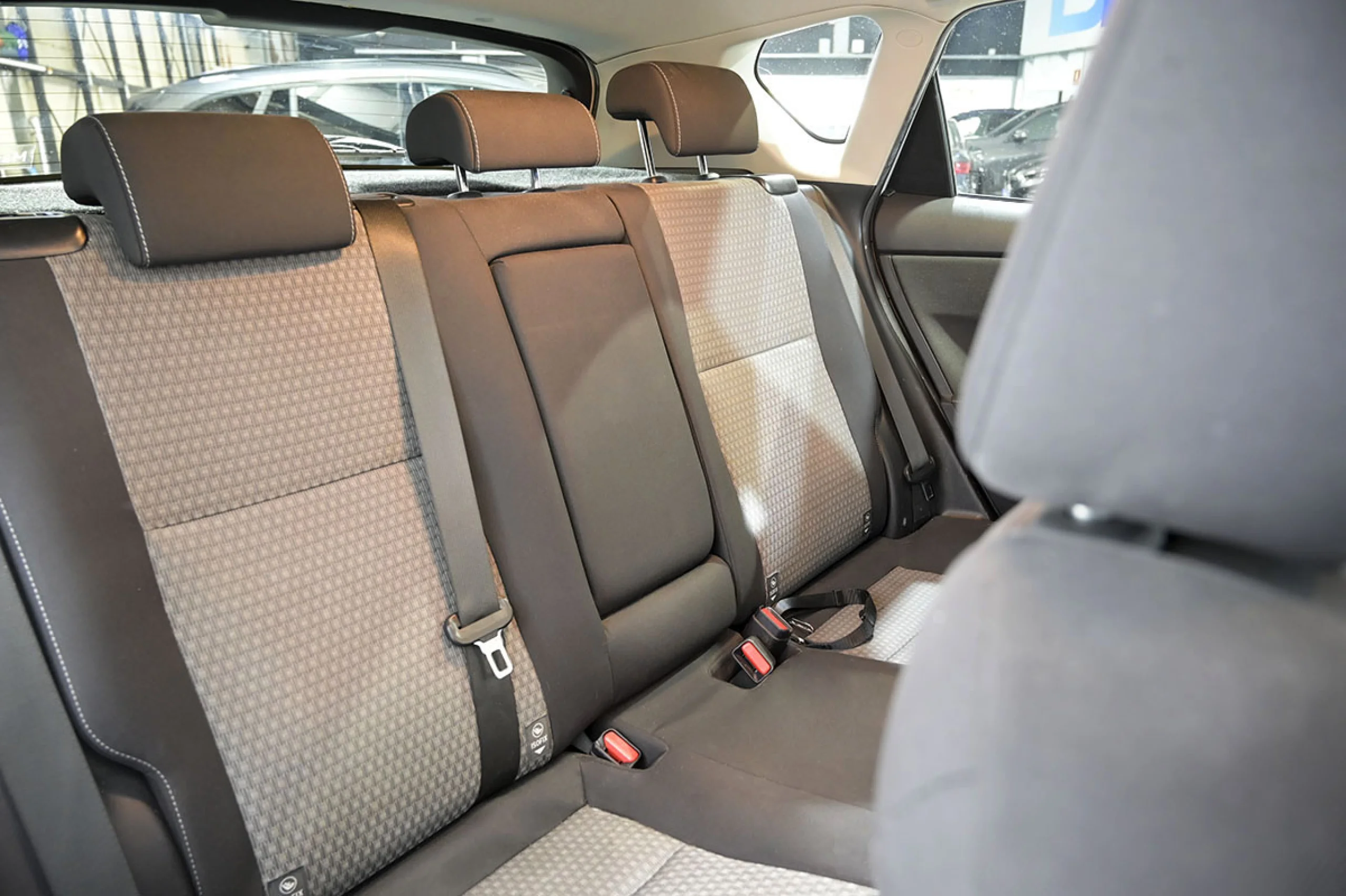 Toyota Auris 1.8 140H Hybrid Feel - Foto 15