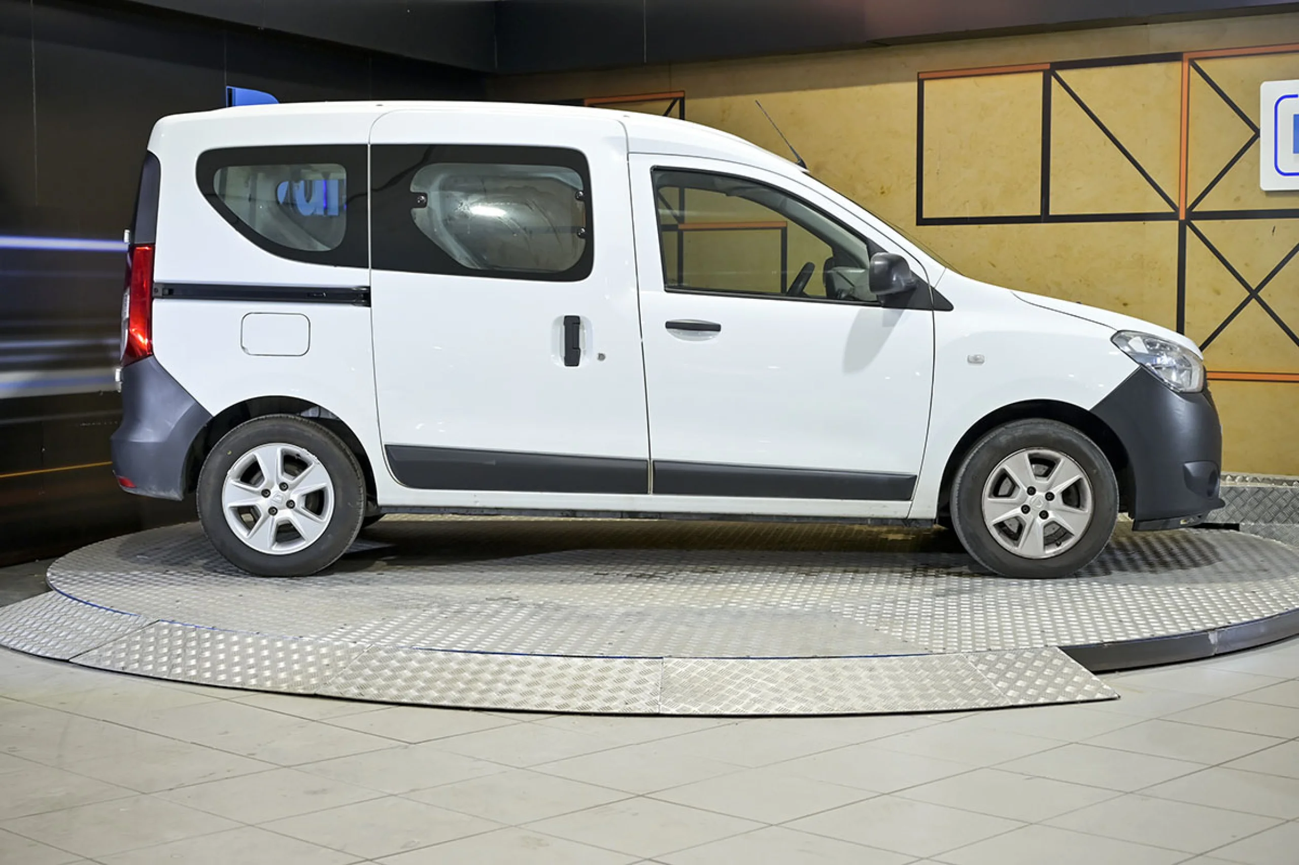 Dacia Dokker Essential Blue dCi 70kW 95CV N1 - Foto 17