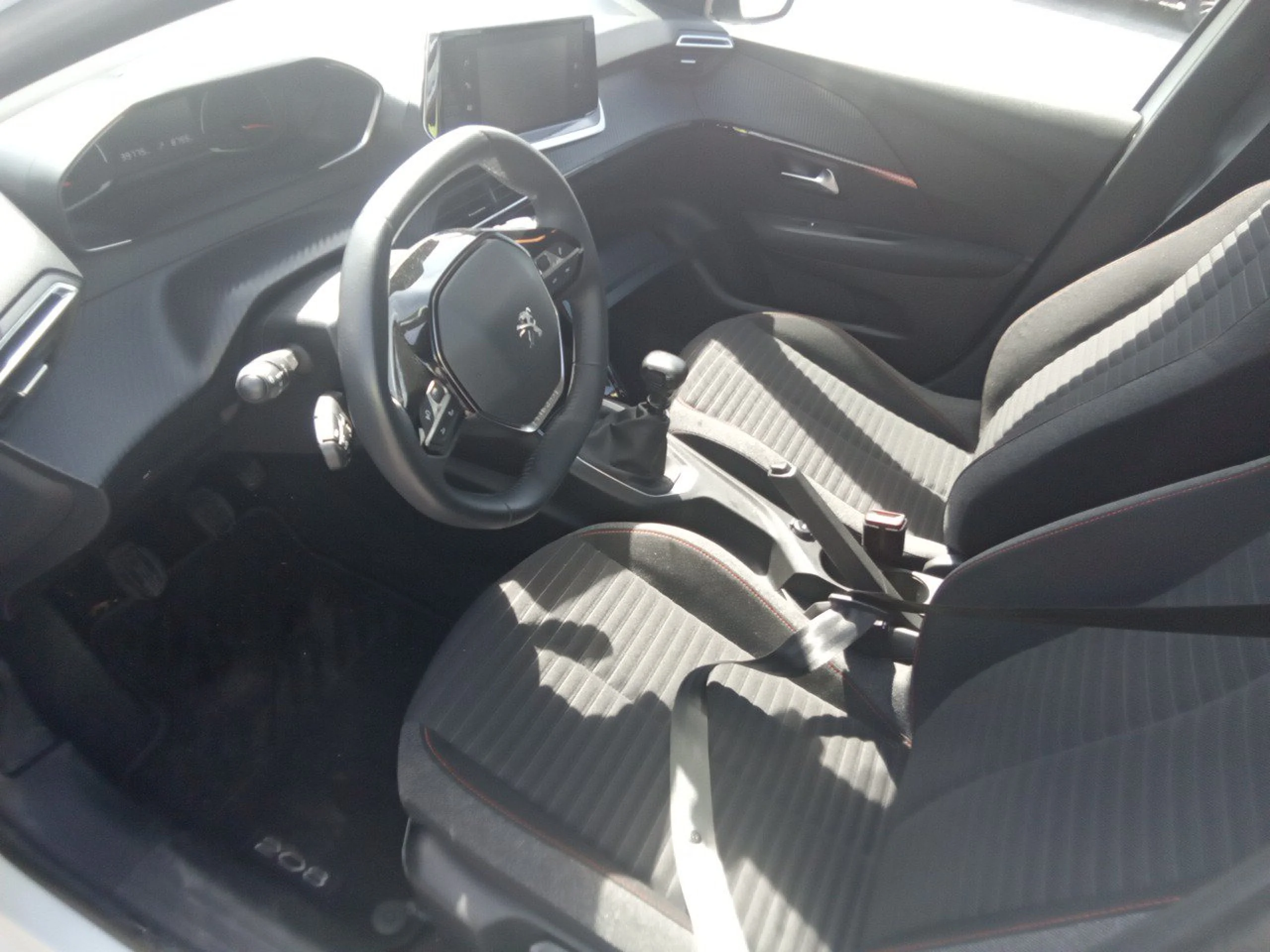 Peugeot 208 BlueHDi 73kW (100CV) Active - Foto 7