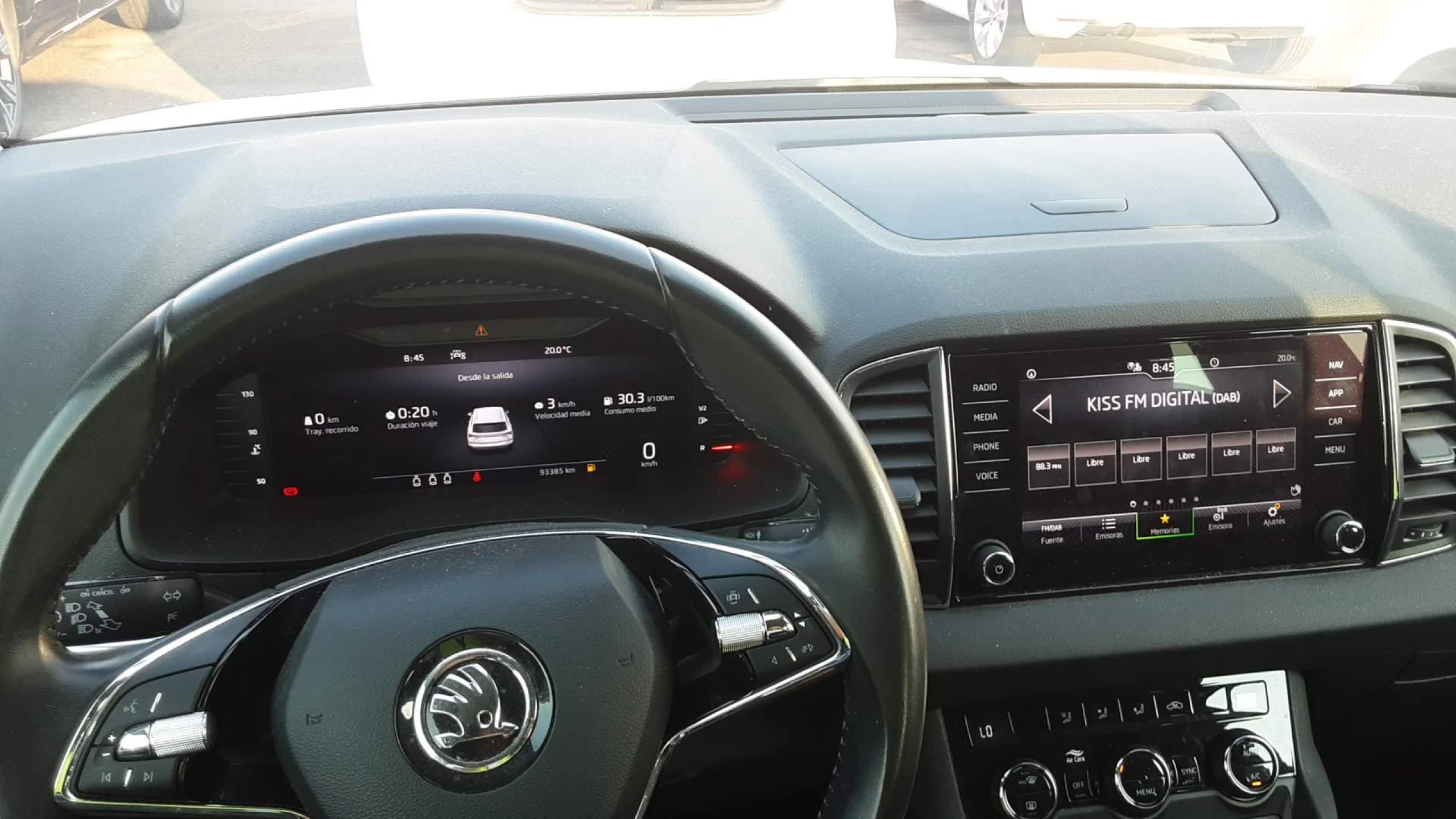 Skoda Karoq 2.0 TDI 85kW (115CV) Ambition - Foto 8