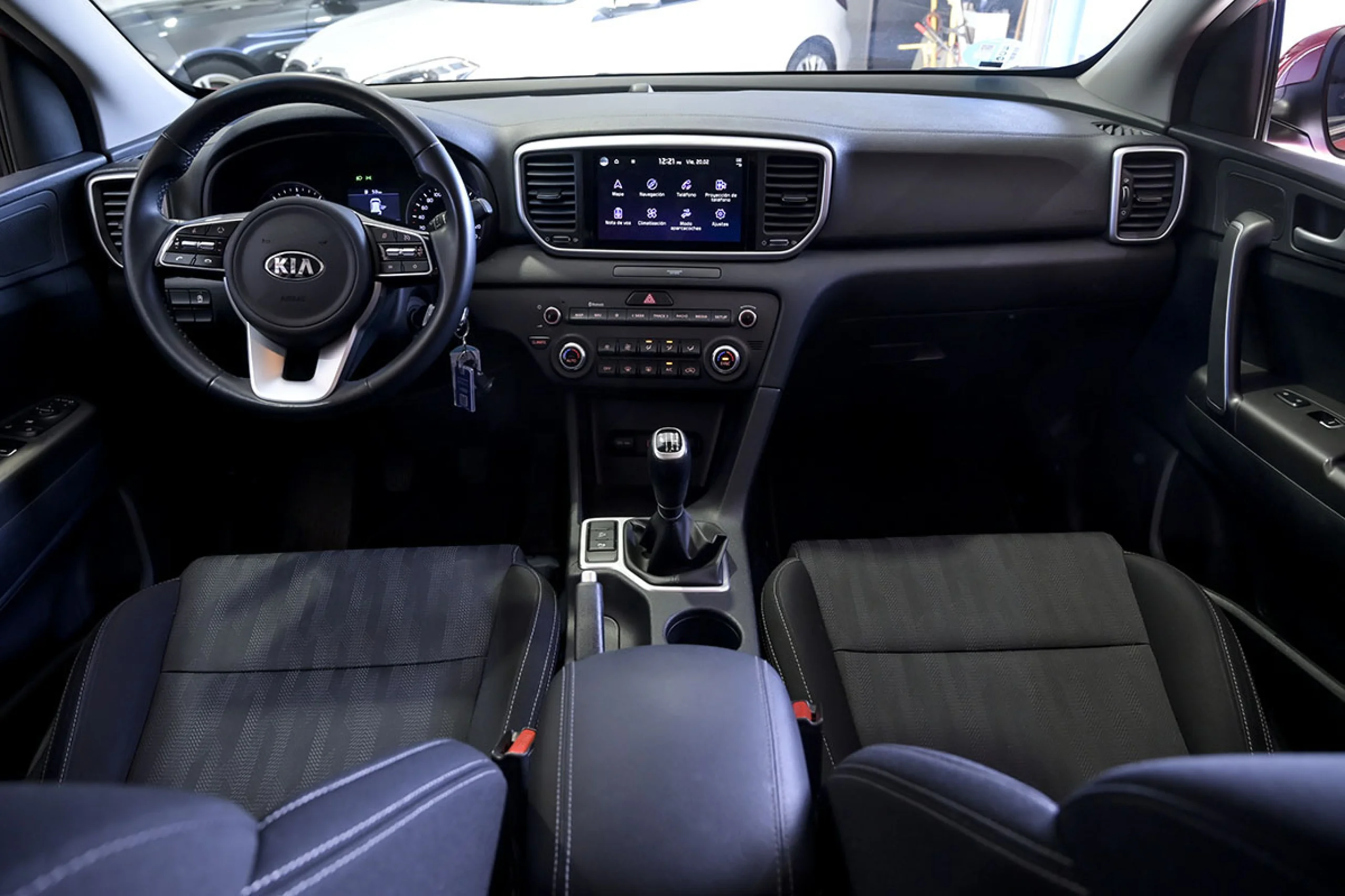 Kia Sportage 1.6 MHEV Business DCT 100kW 136CV 4X2 - Foto 6