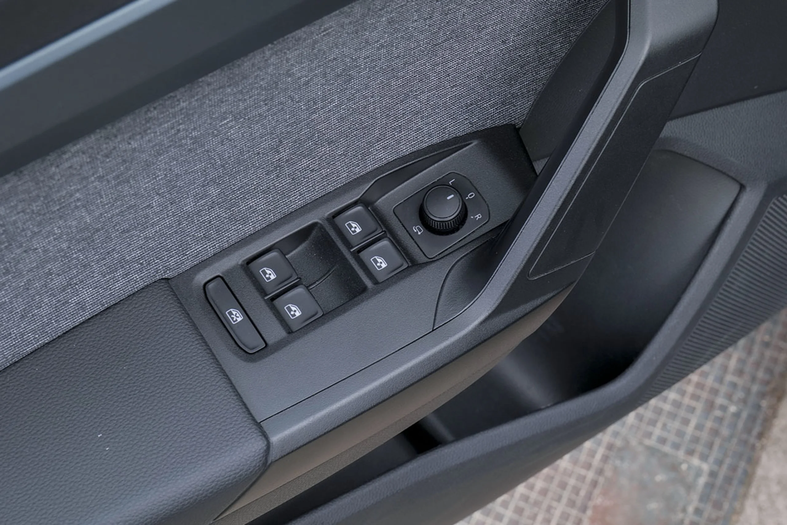 Seat Arona 1.0 TSI 85kW 115CV Xcellence - Foto 16