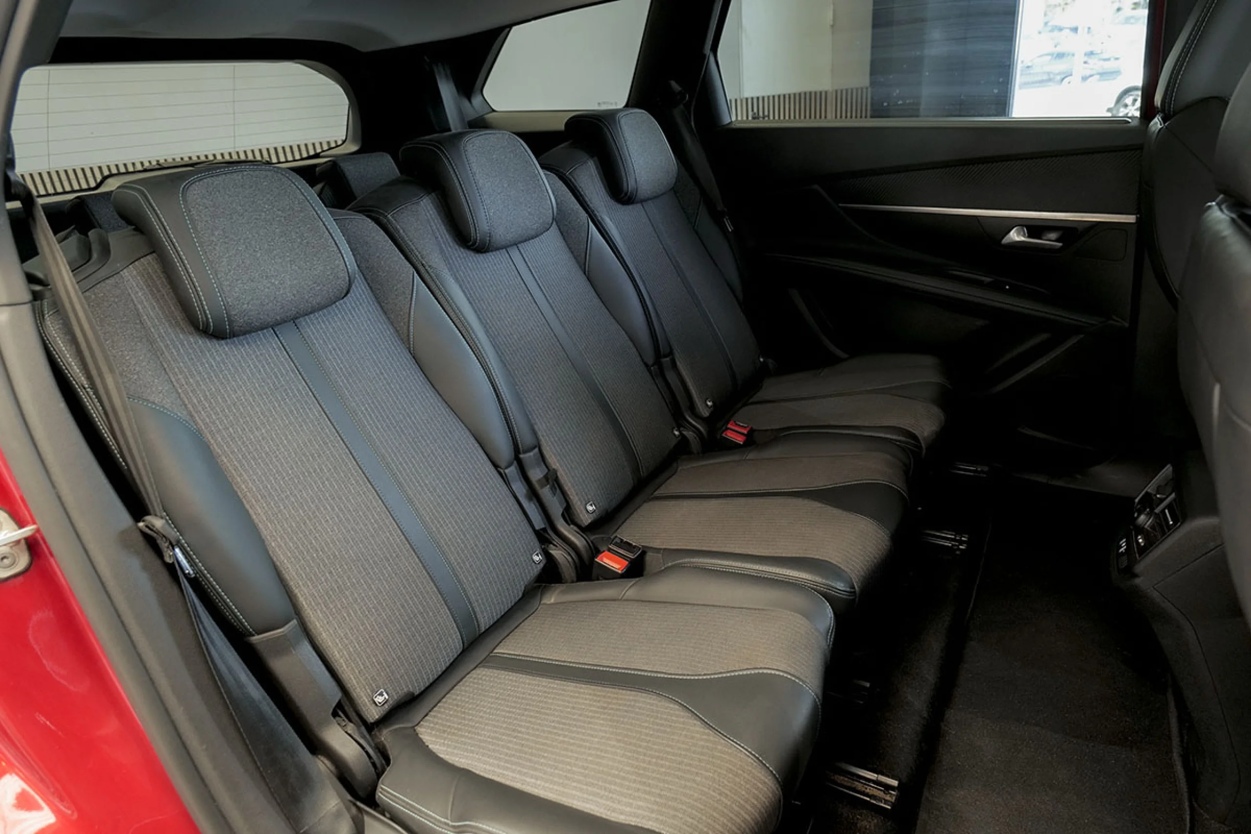 Peugeot 5008 1.5 BlueHDi 96kW 130CV SS Allure EAT8 - Foto 16