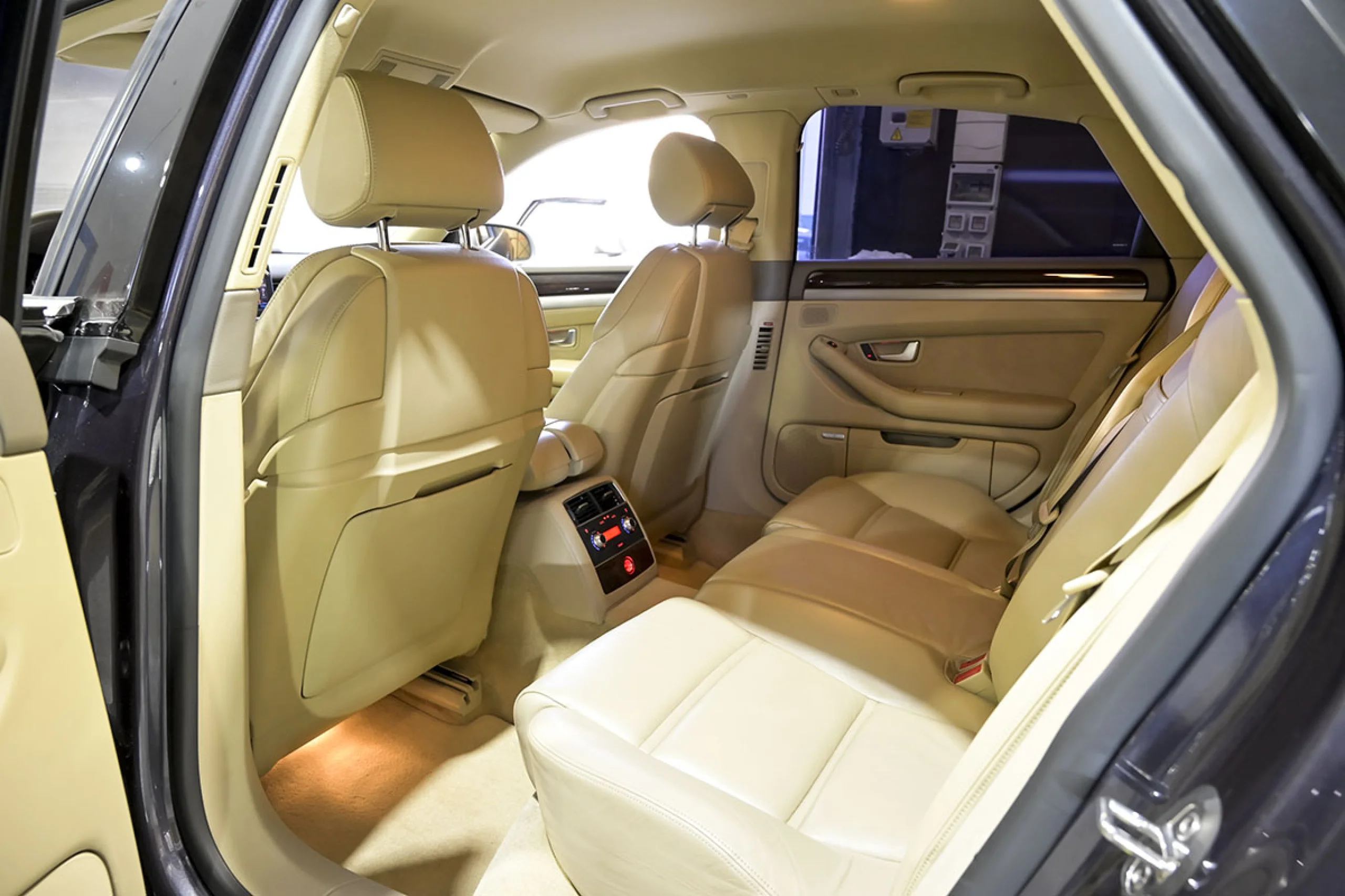 Audi A8 6.0 Quattro Tiptronic - Foto 17