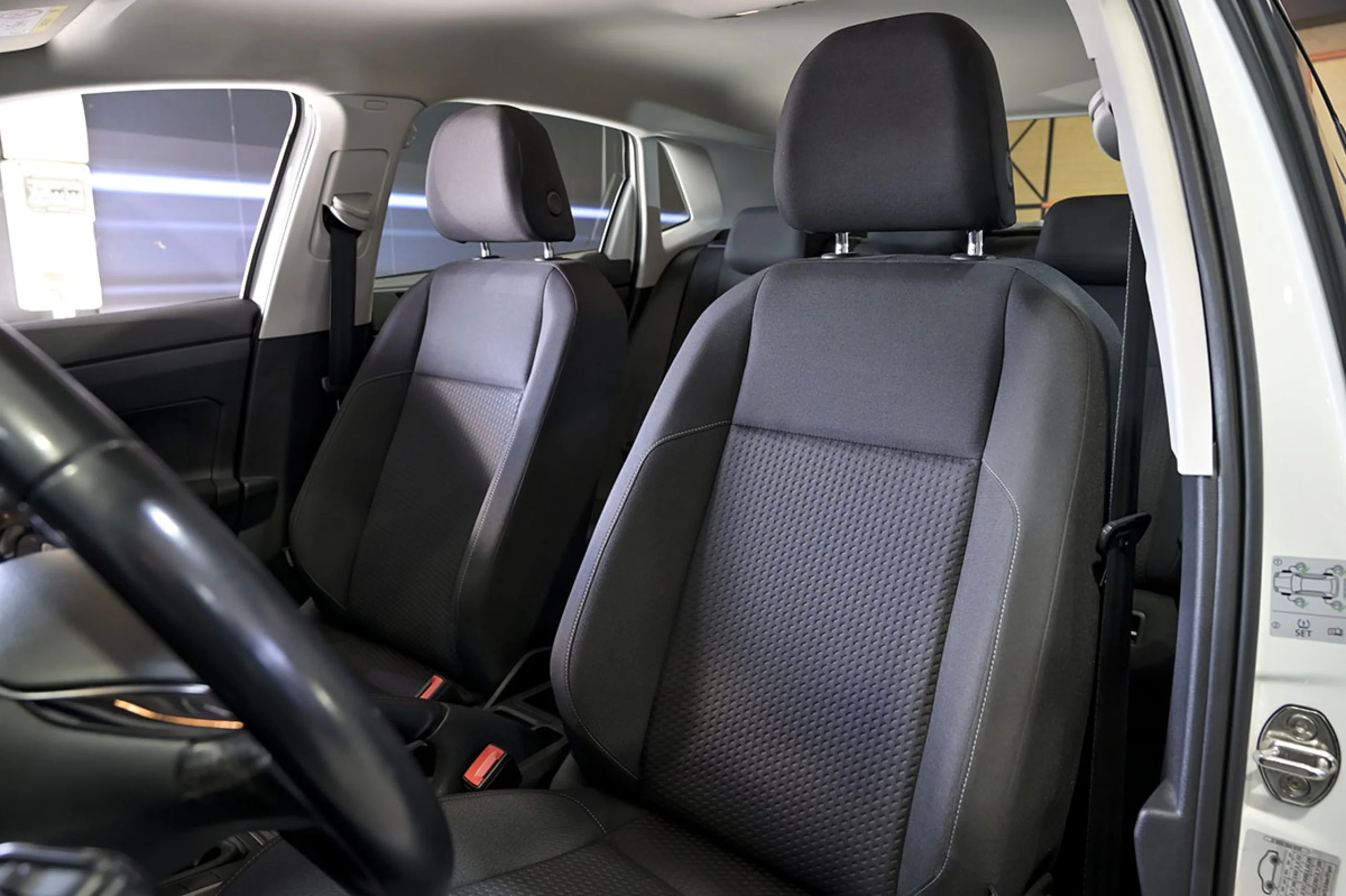 Volkswagen Polo Advance 1.0 TSI 70kW 95CV - Foto 9