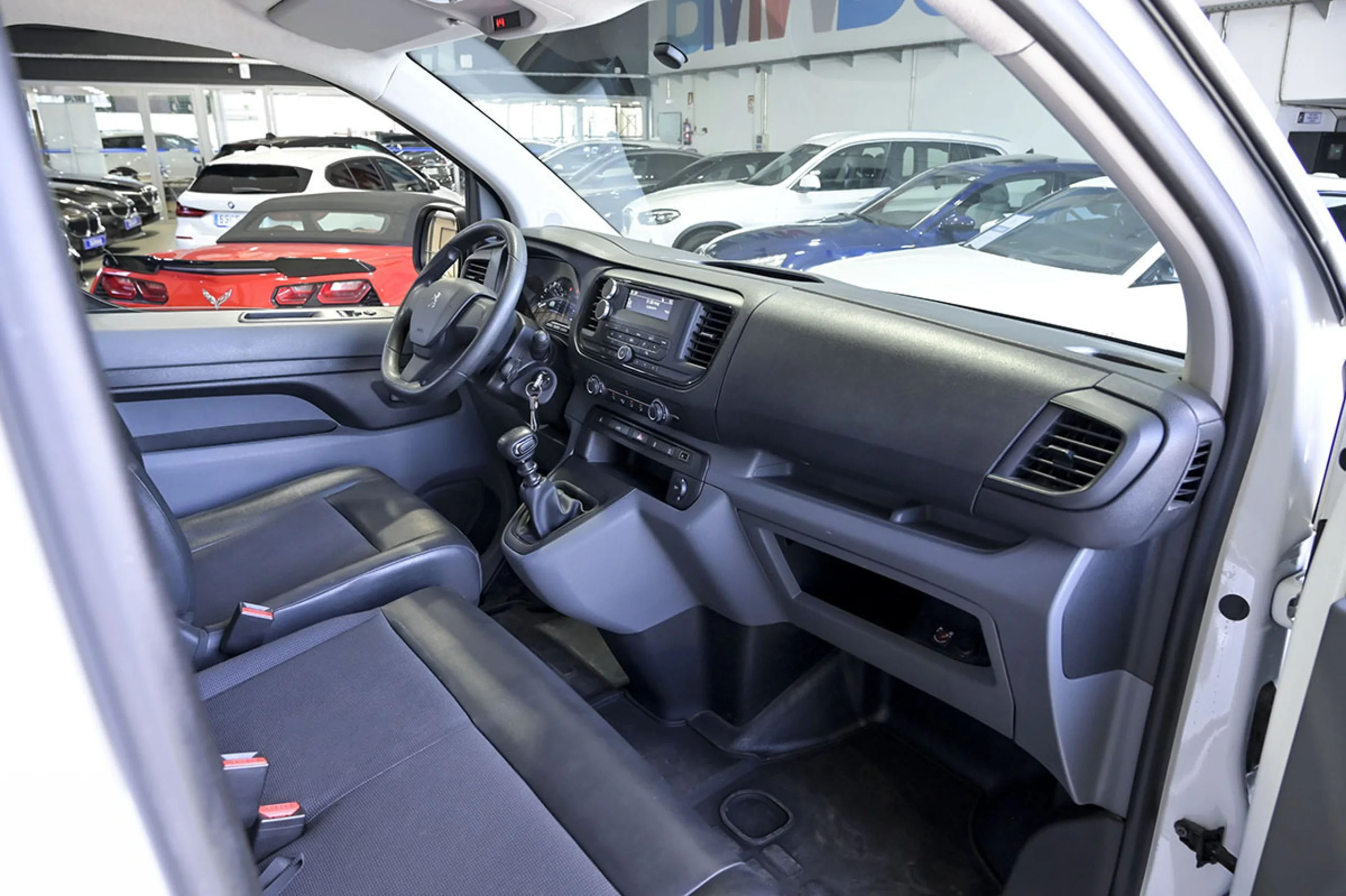 Peugeot Expert Furgon Pro 1.5 BlueHDi 120 SS Standard - Foto 31