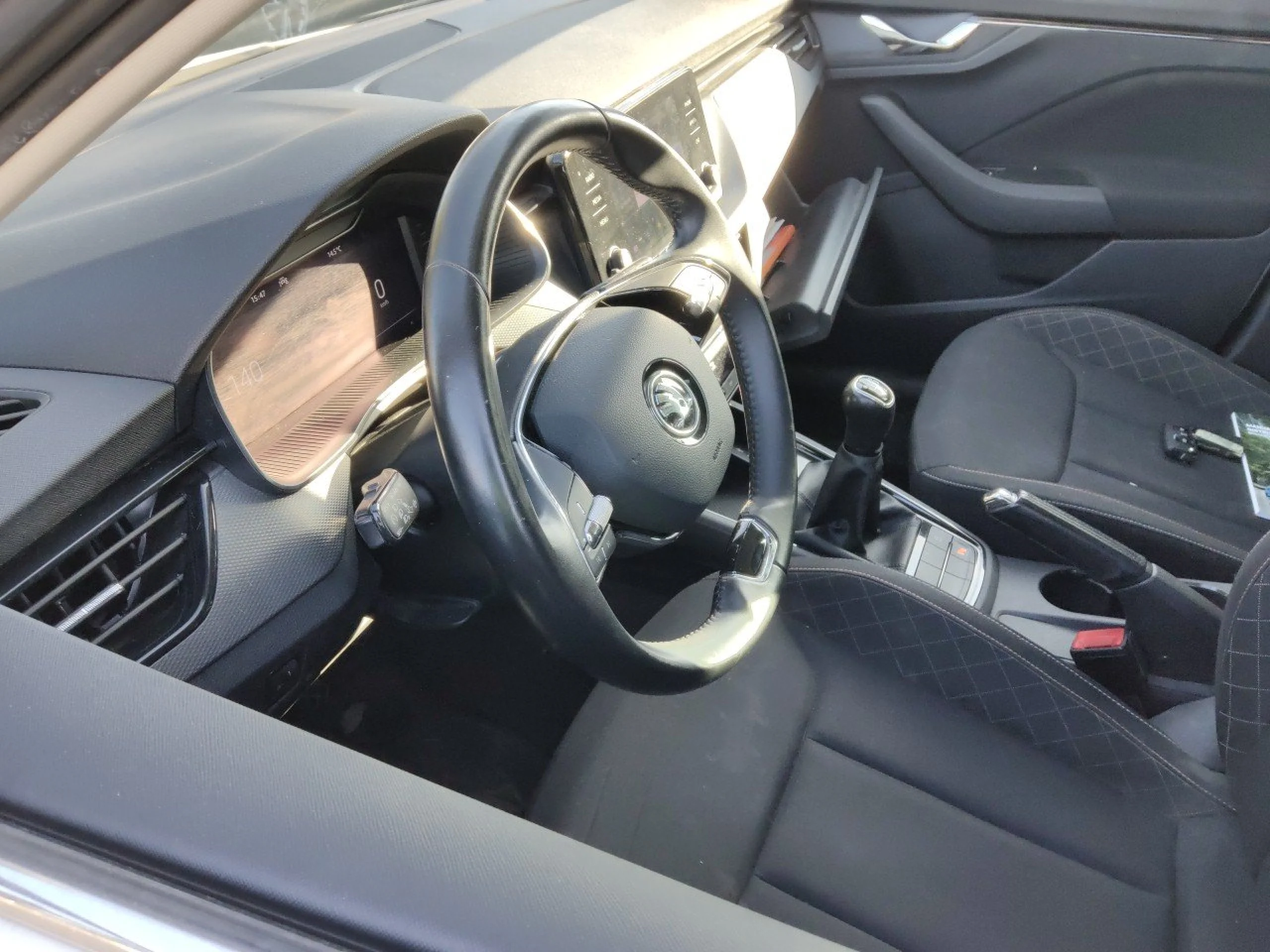 Skoda Scala 1.0 TSI 70 KW (95 CV) Emotion - Foto 7