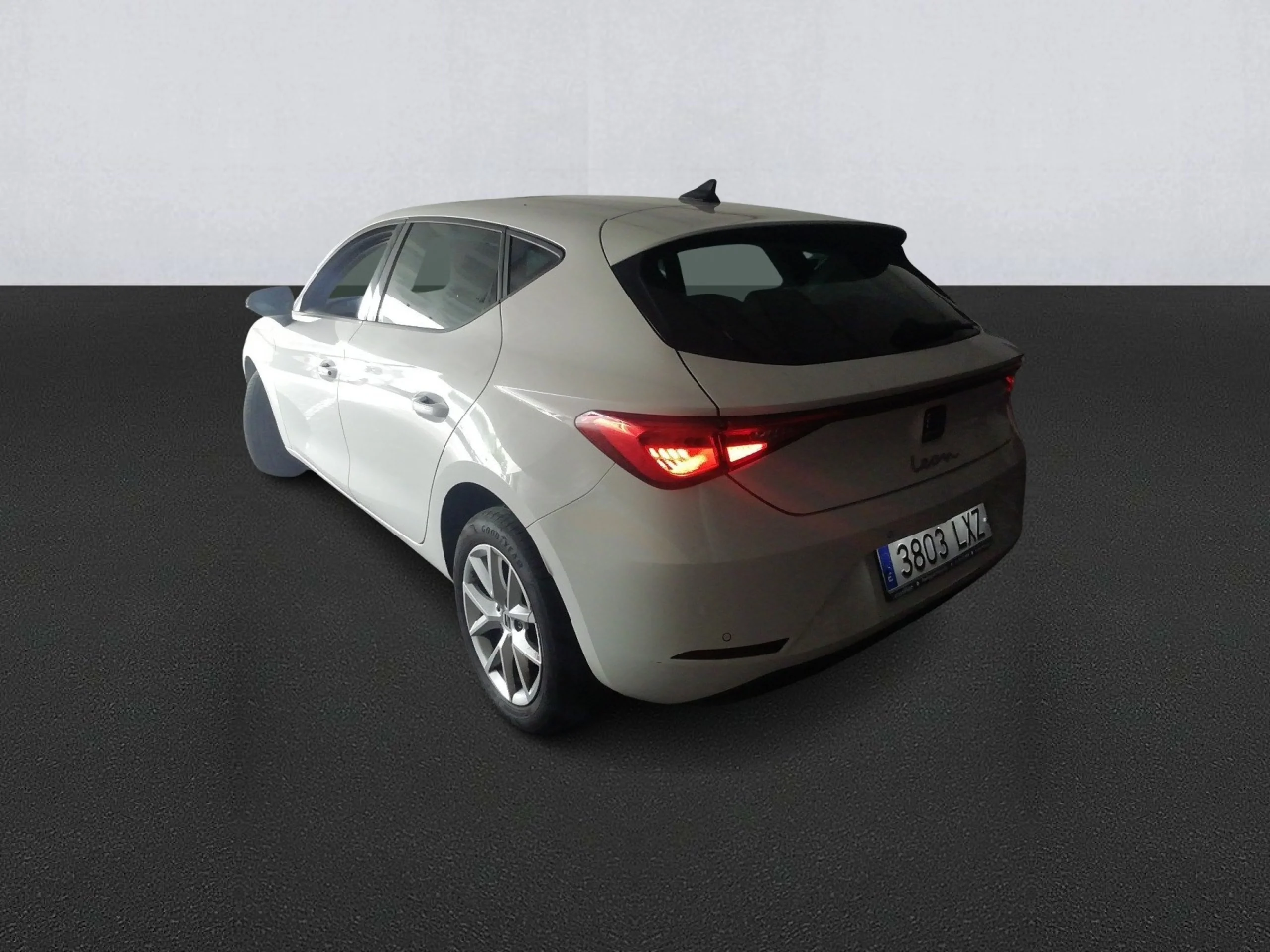 Seat Leon 2.0 TDI 85kW S&amp;S Style Go - Foto 6