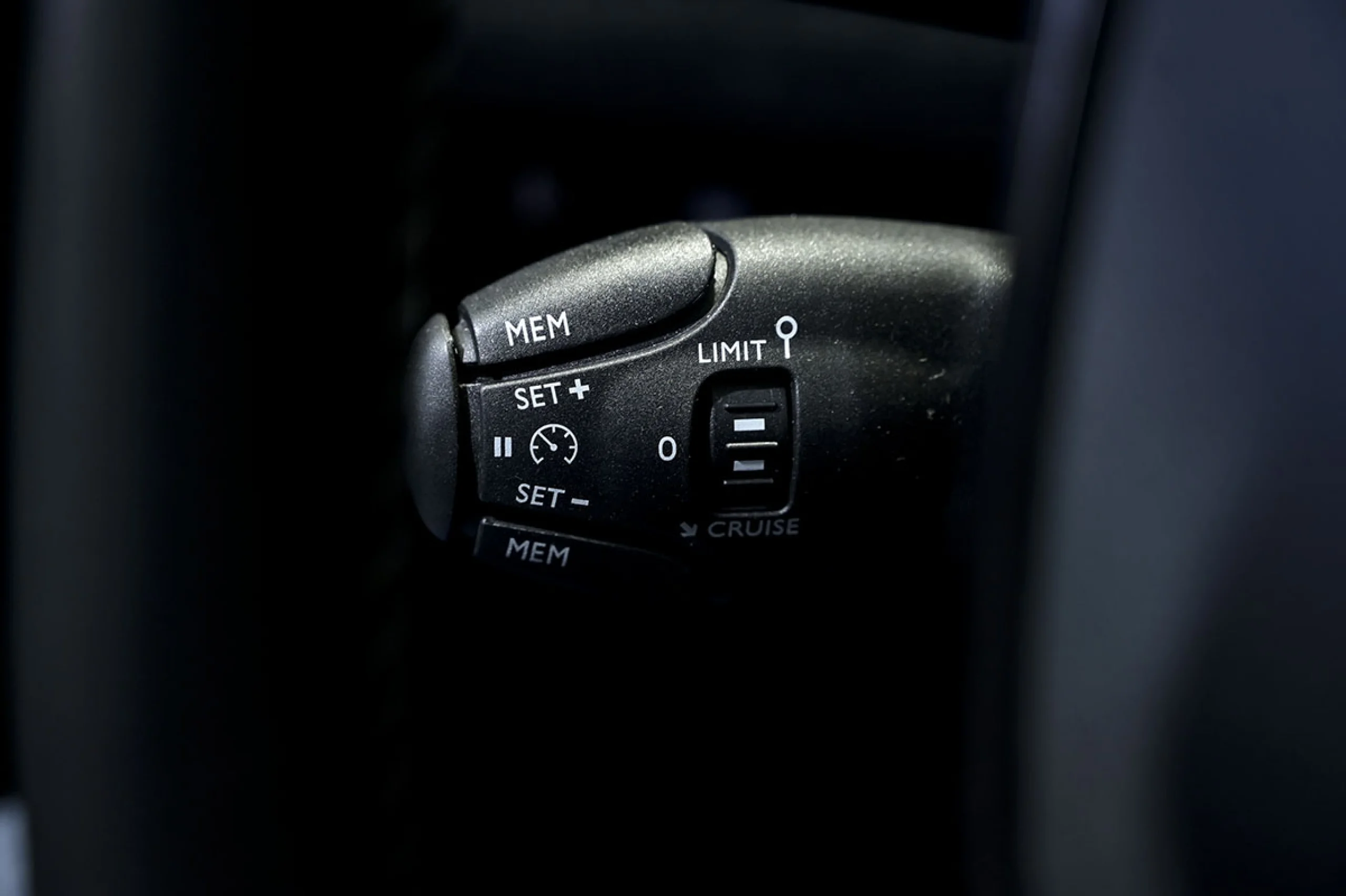 Peugeot 2008 Active BlueHDI 81kW 110CV - Foto 24