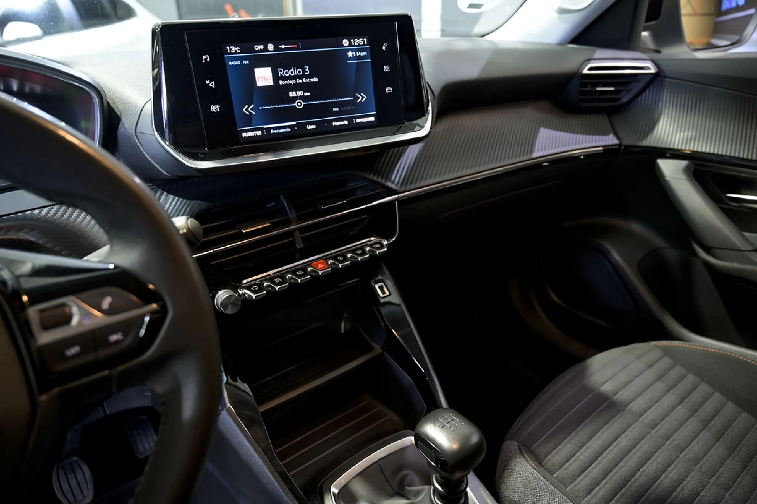 Peugeot 2008 Active BlueHDI 81kW 110CV - Foto 27