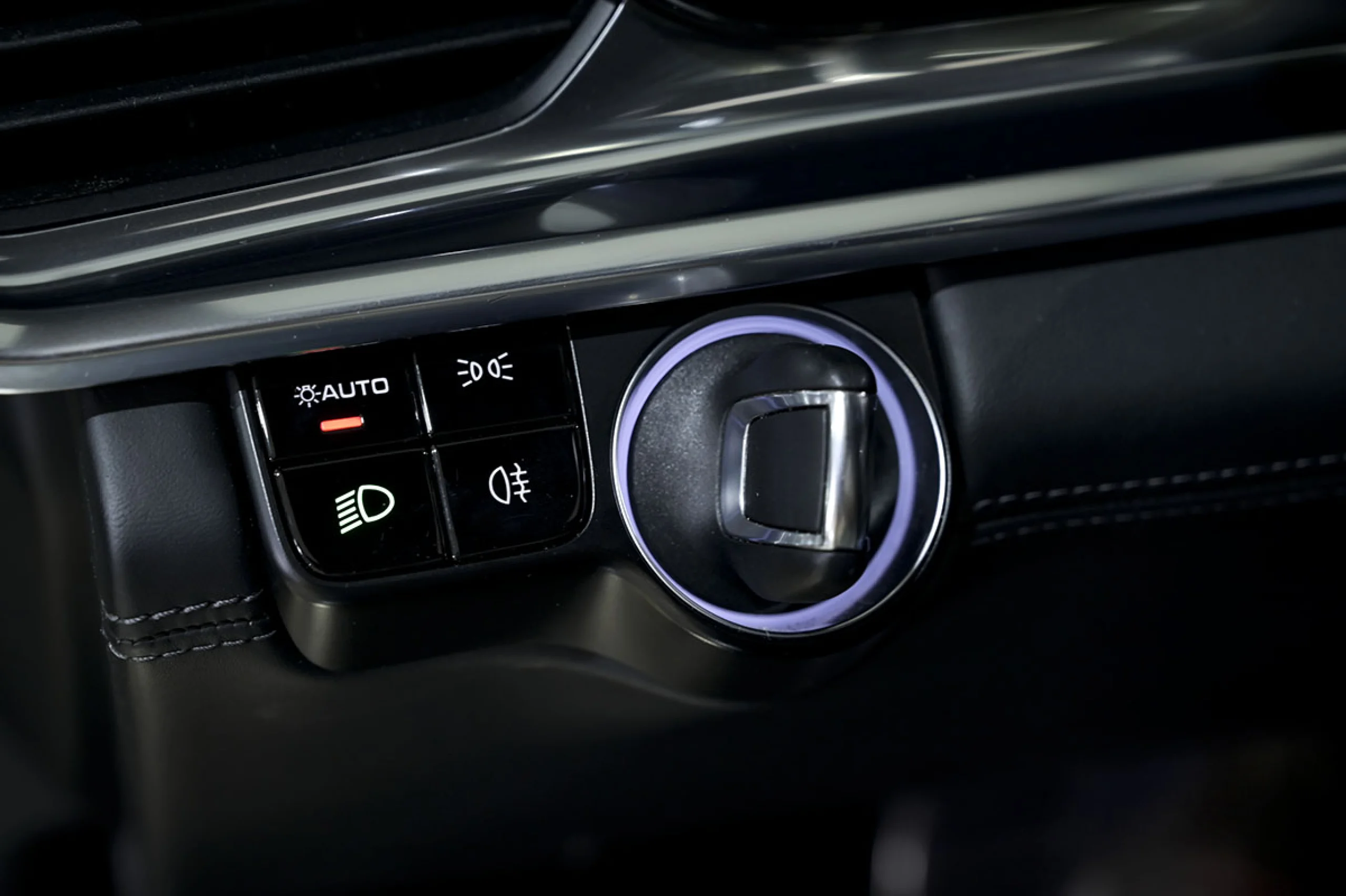 Porsche Panamera 4S - Foto 26