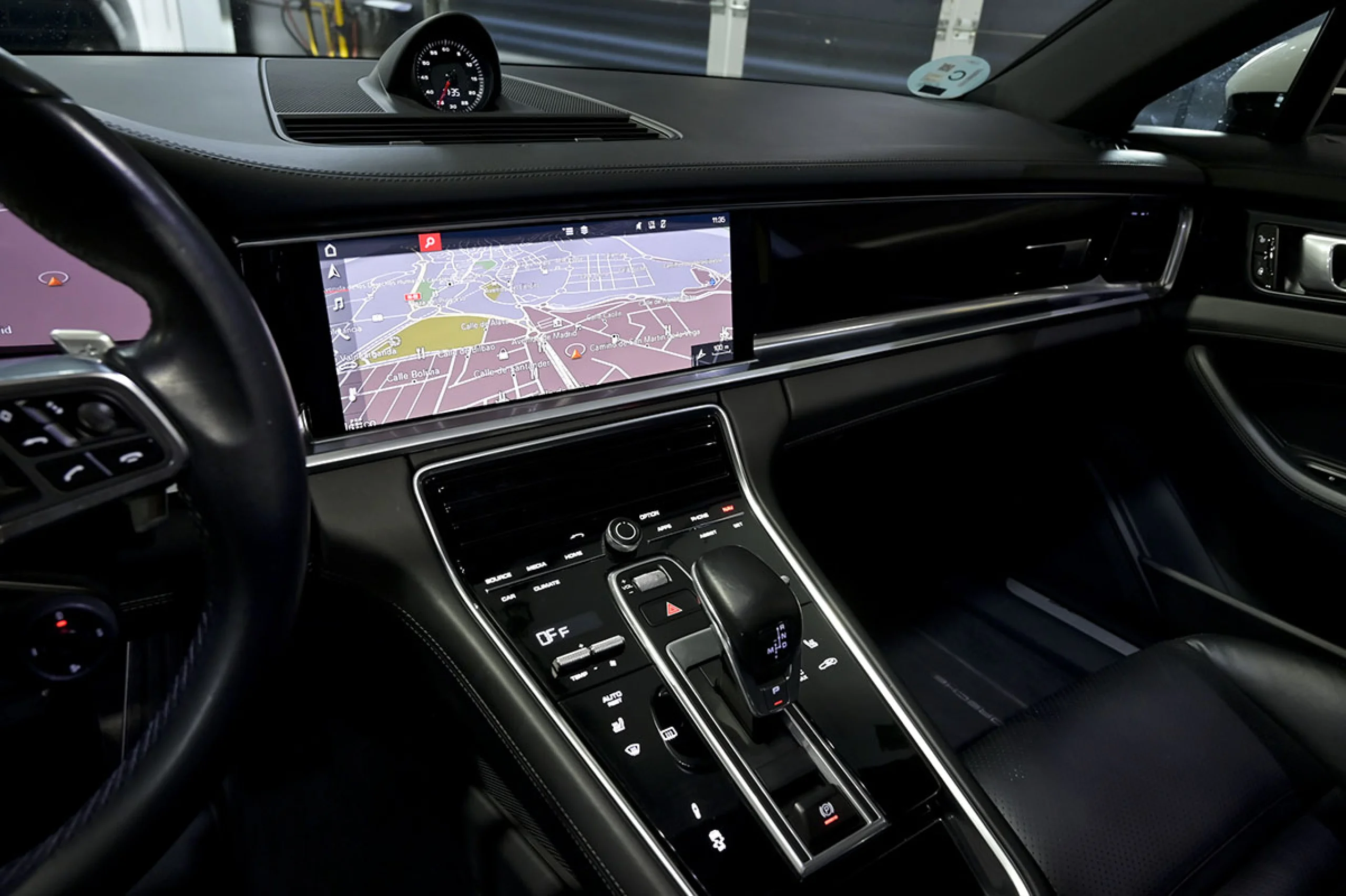 Porsche Panamera 4S - Foto 33