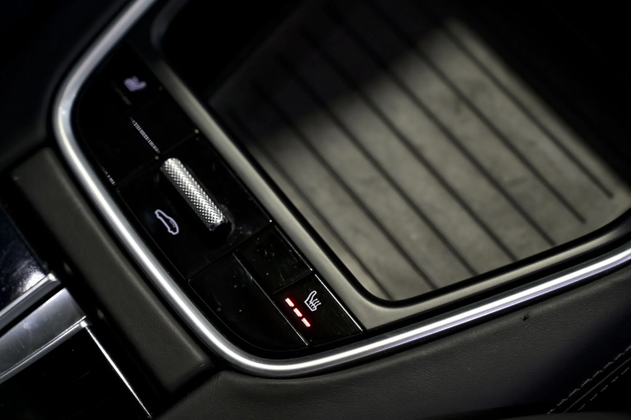 Porsche Panamera 4S - Foto 43