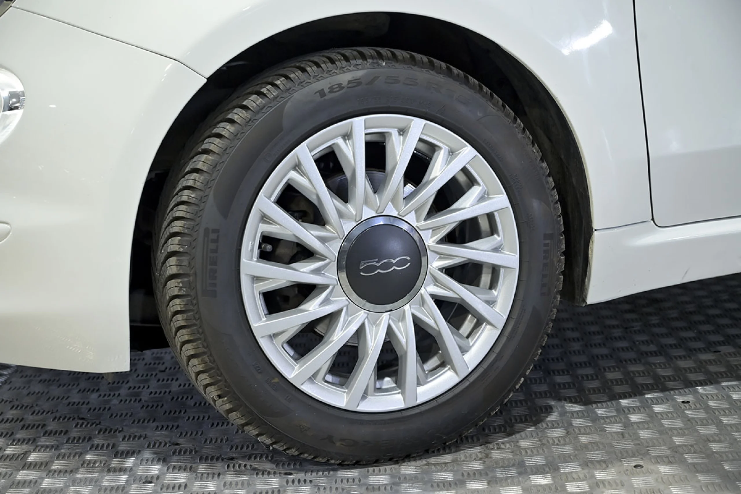 Fiat 500 Lounge 1.0 6v GSE 52KW 70 CV - Foto 15