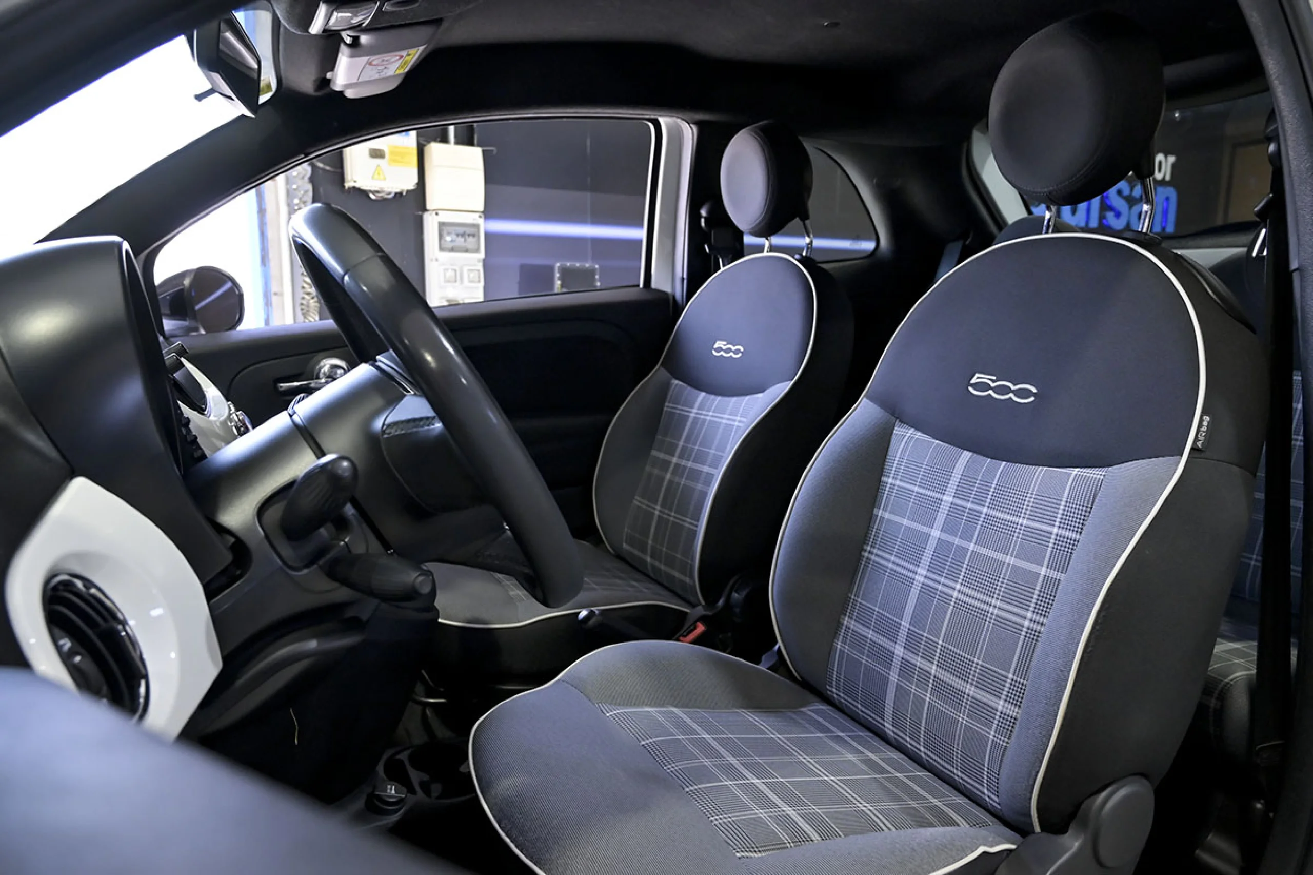 Fiat 500 Lounge 1.0 6v GSE 52KW 70 CV - Foto 17