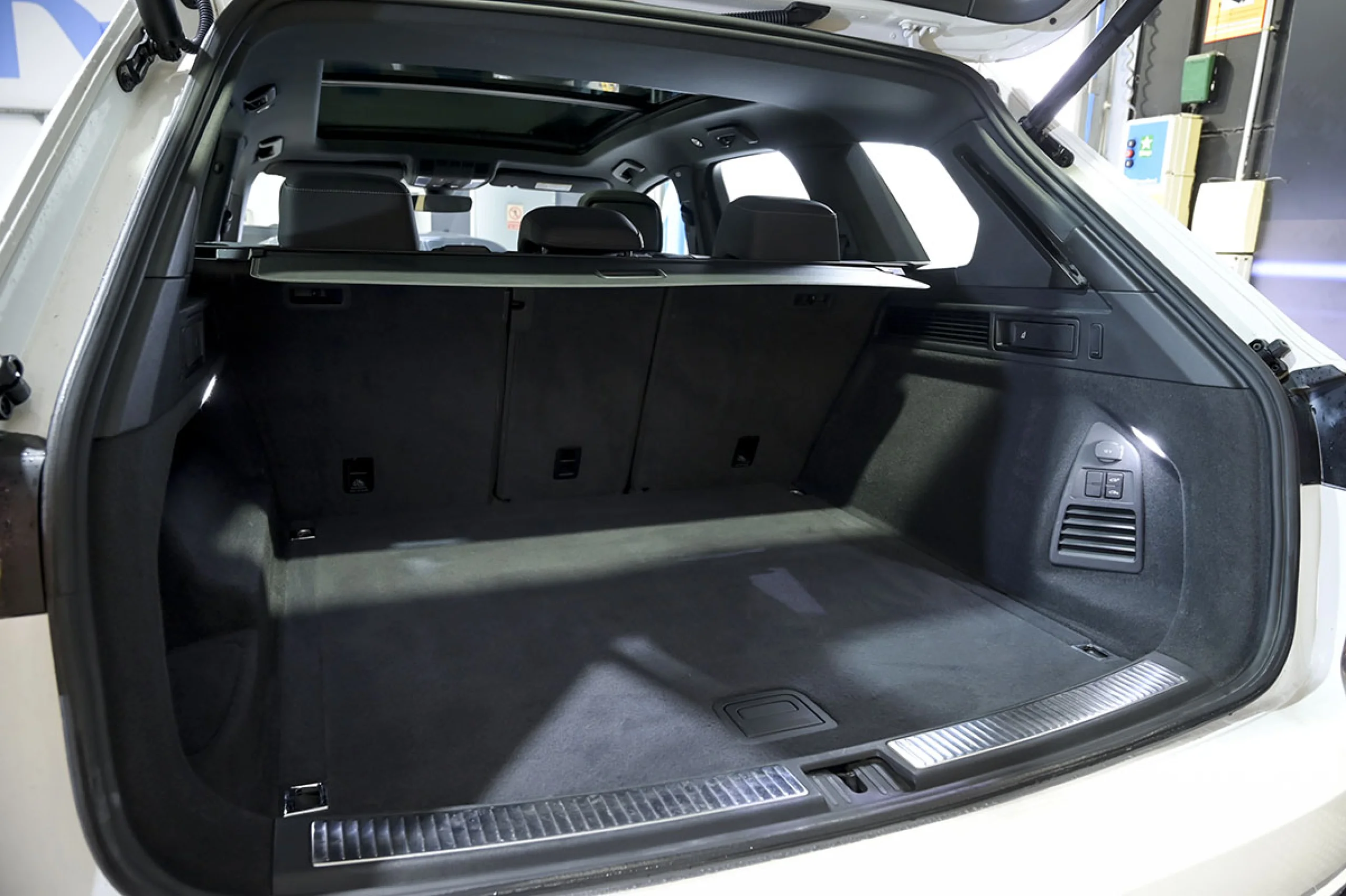 Volkswagen Touareg RLine 3.0 V6 TDI 210kW Tip 4M - Foto 14