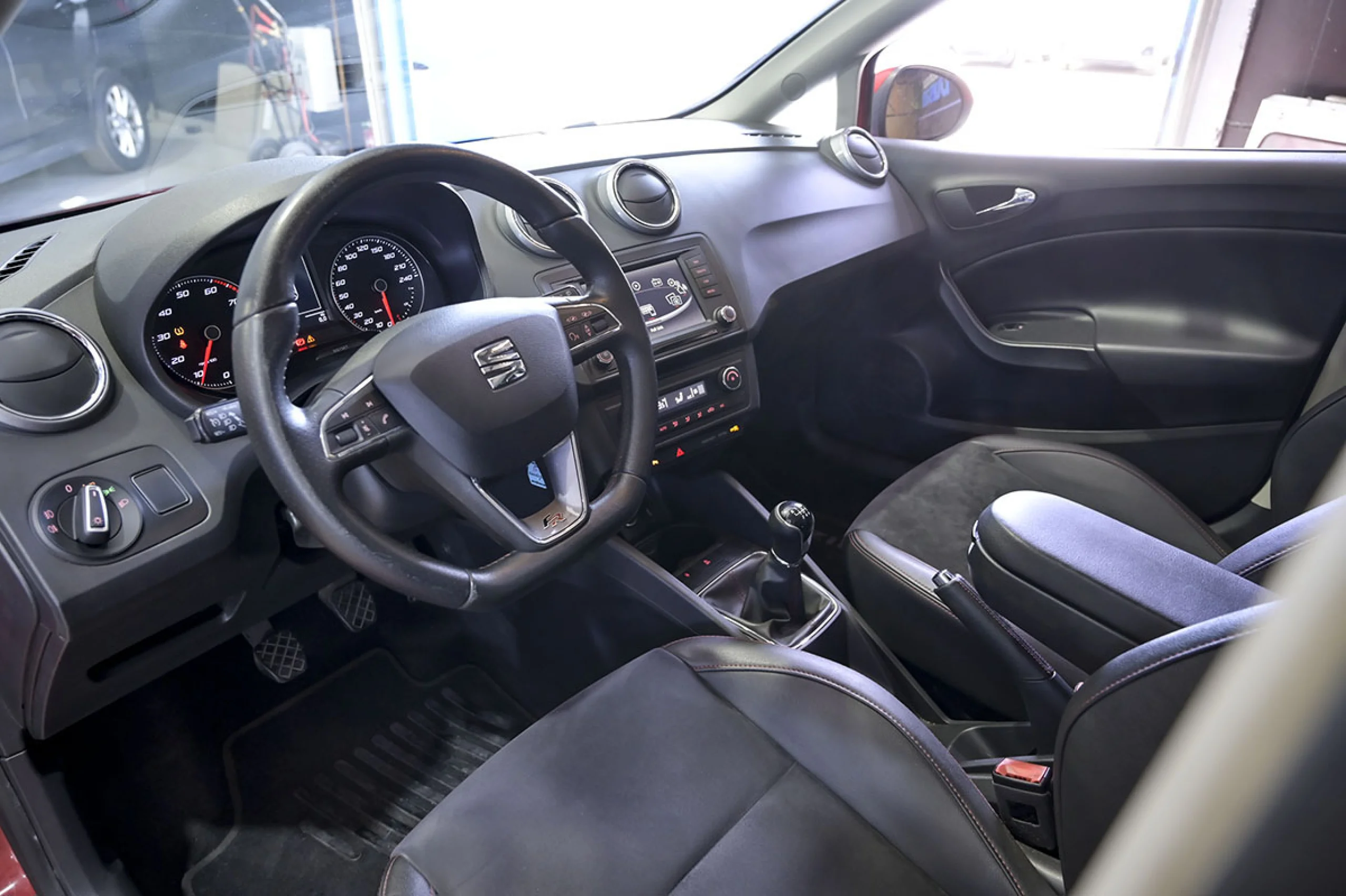 Seat Ibiza 1.0 EcoTSI 81kW 110CV FR - Foto 6