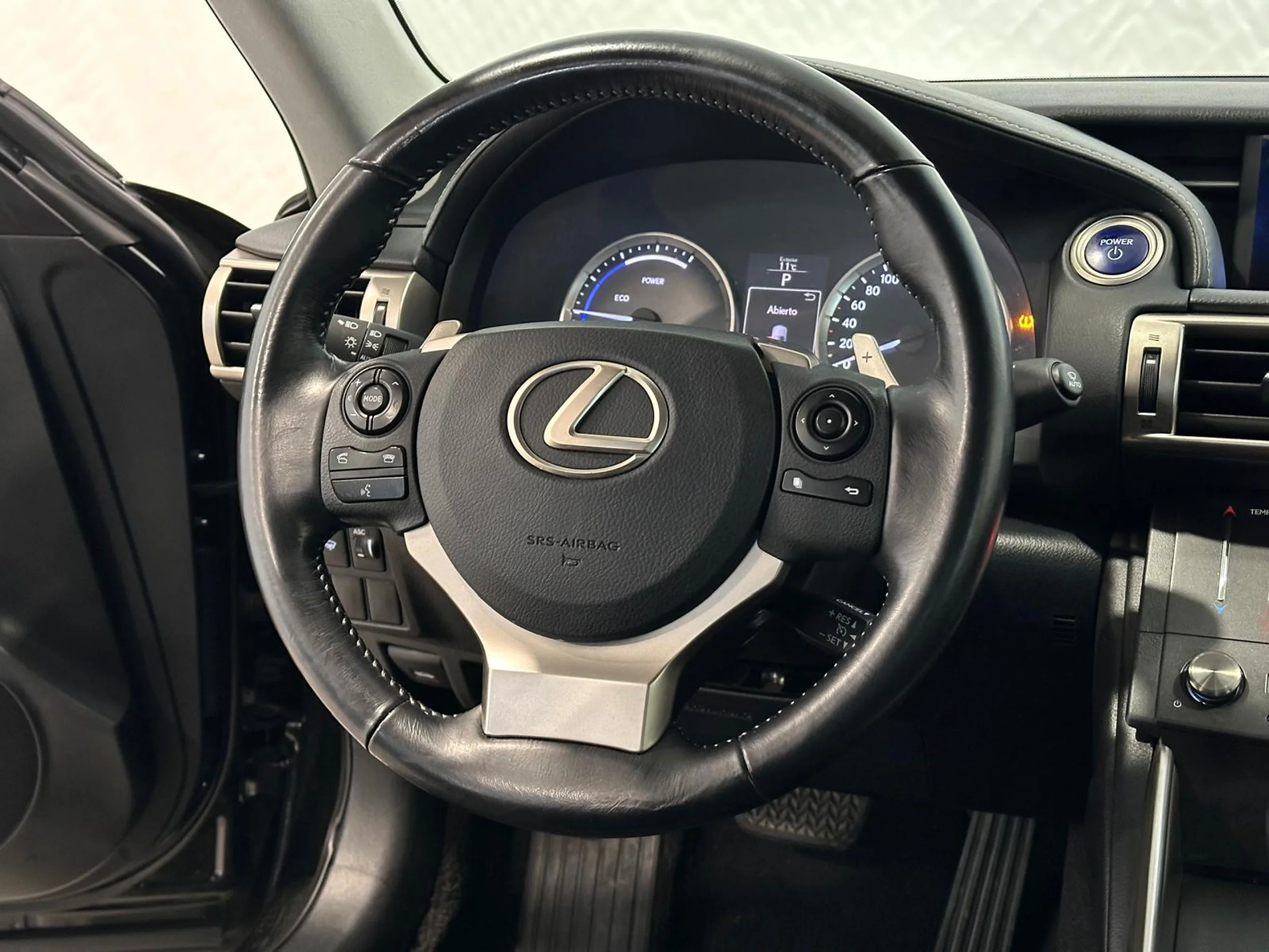 Lexus IS 300 IS300h Executive Tecno - Foto 18